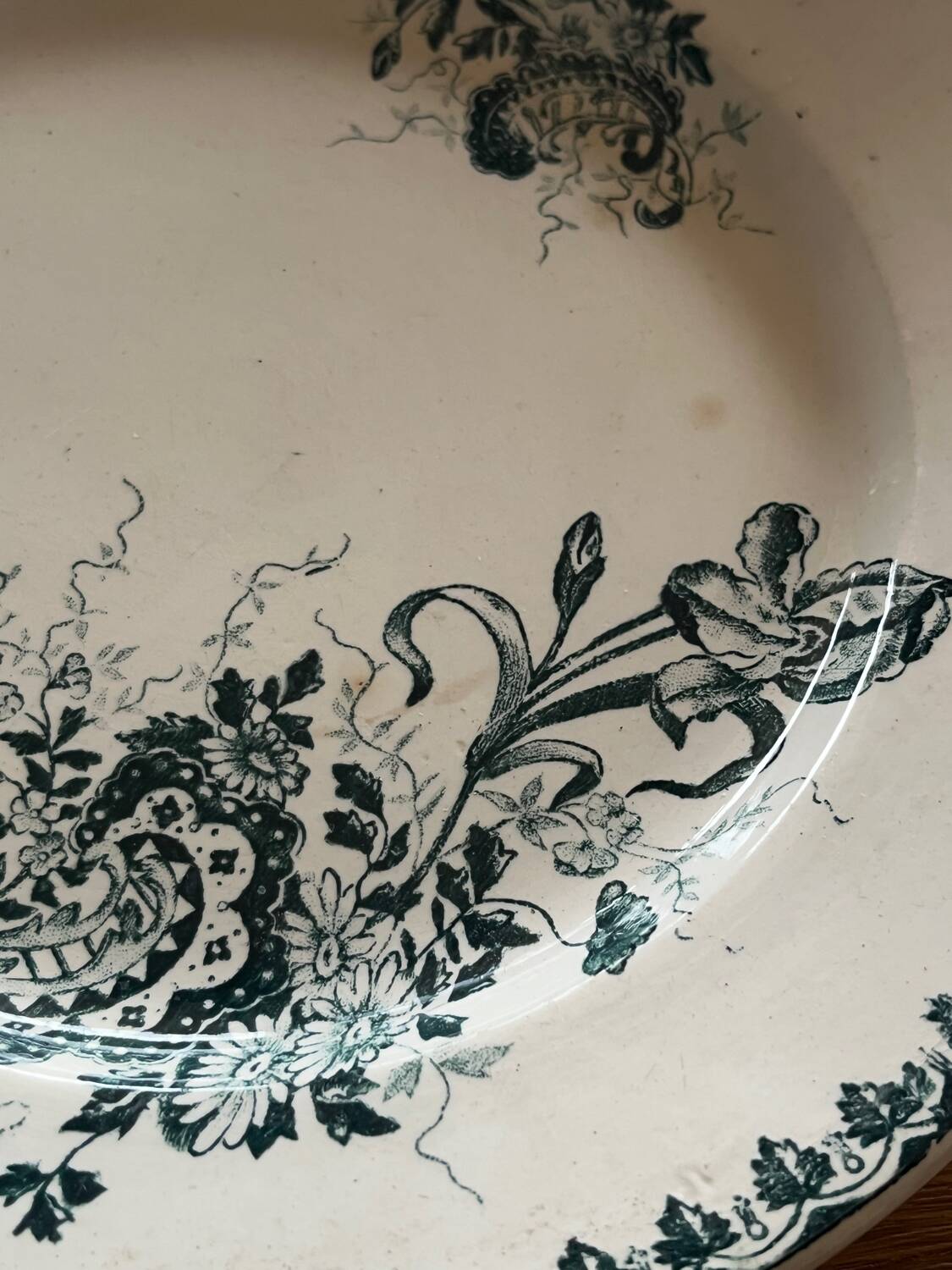 Earthenware plates - Sté Amandinoise Louis XV