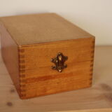 Wooden plug box