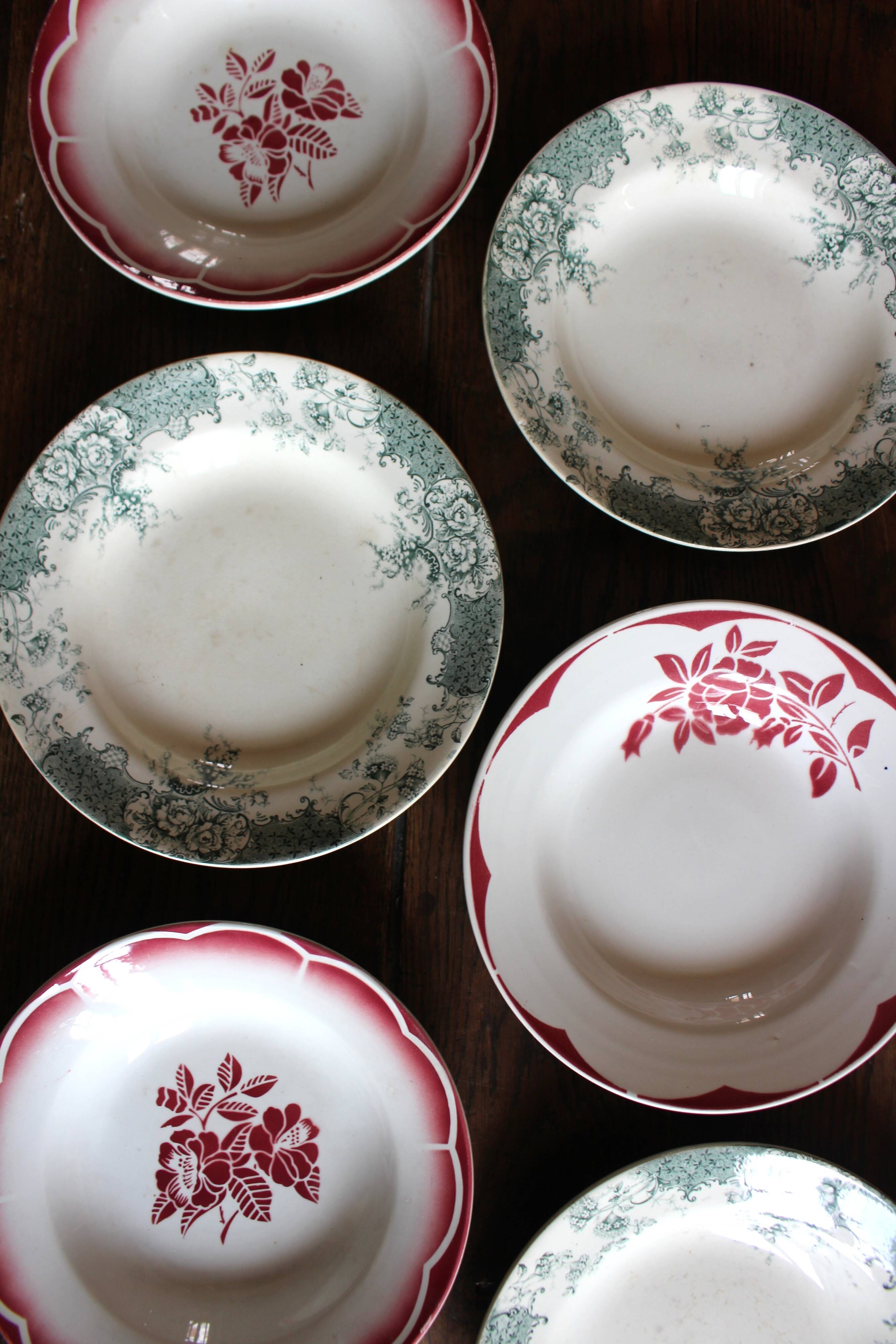 6 deep plates Marsac red Digoin Terre de fer green