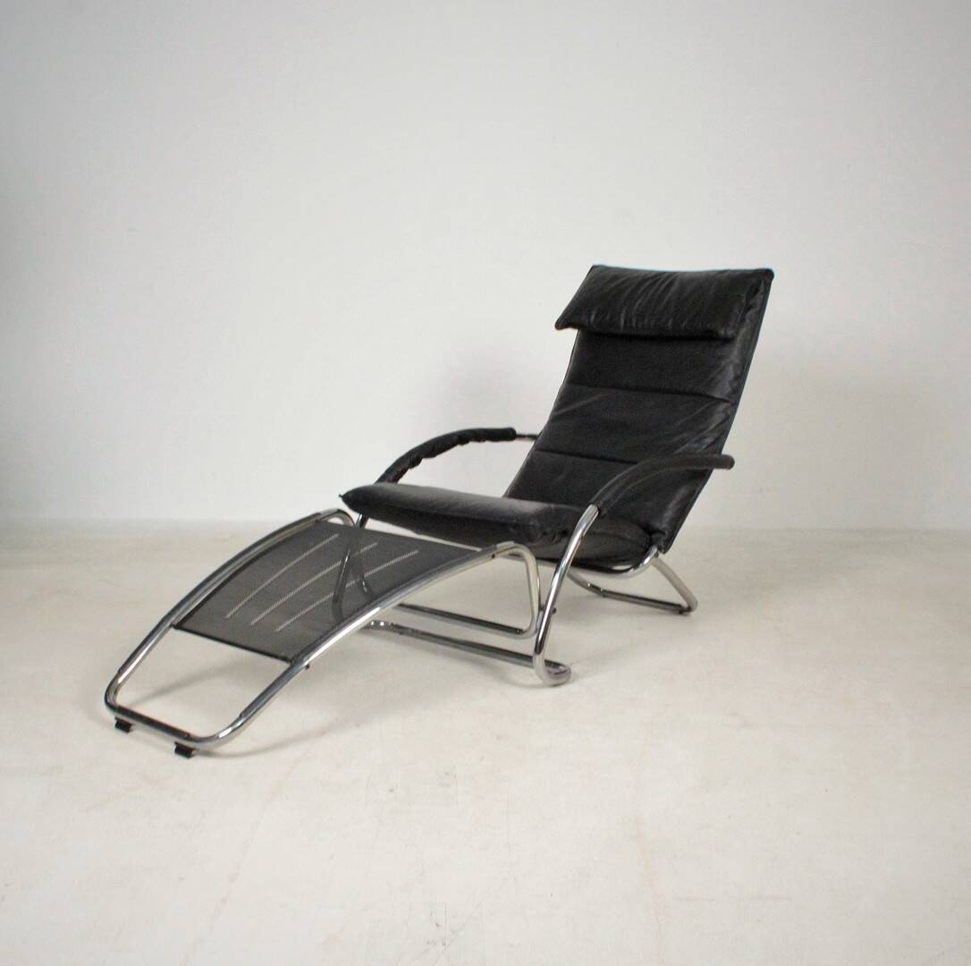 Lounge chair armchair