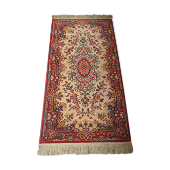 Oriental style carpet 70cm x 140cm