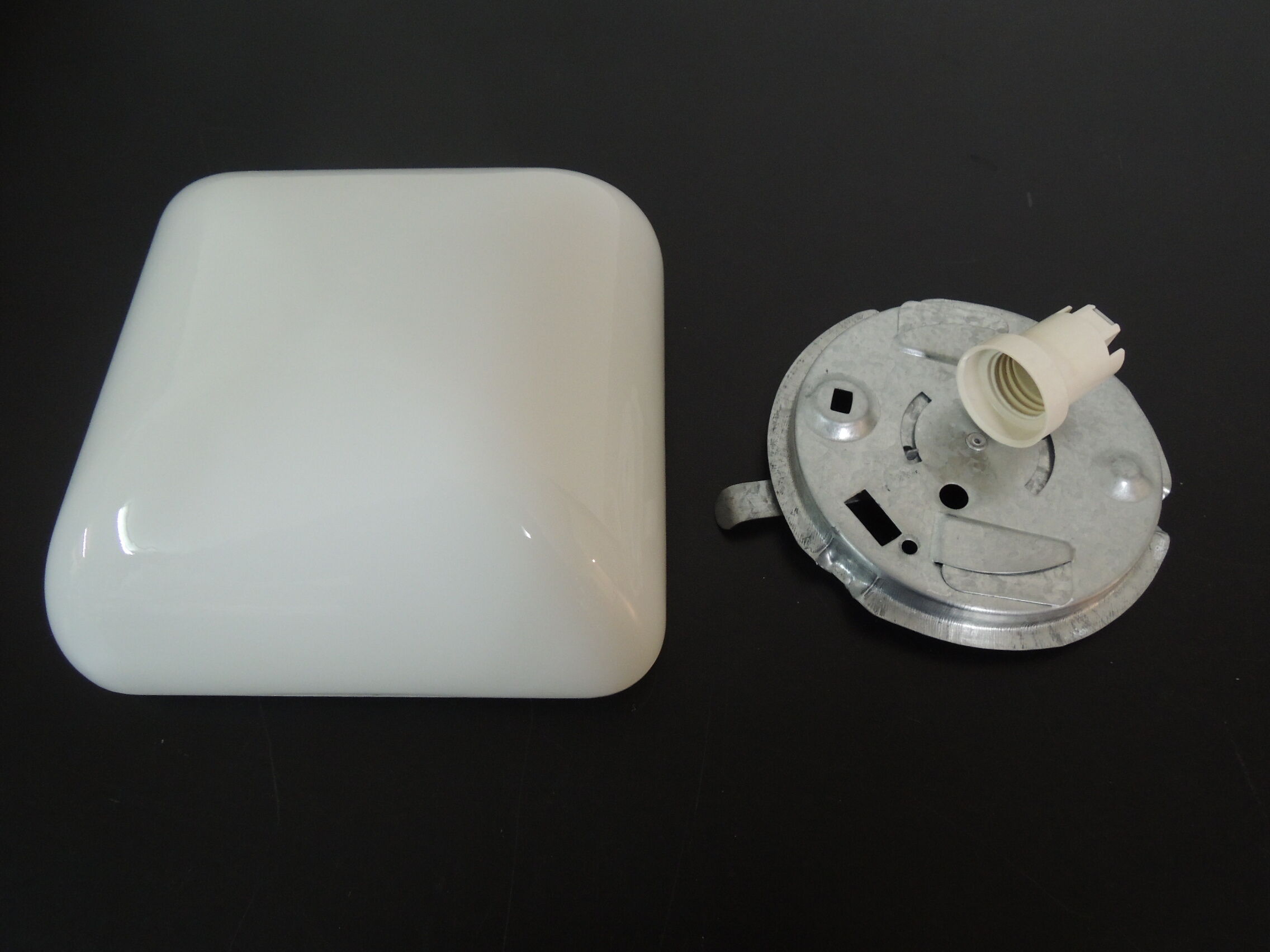 Square opaline plasterer