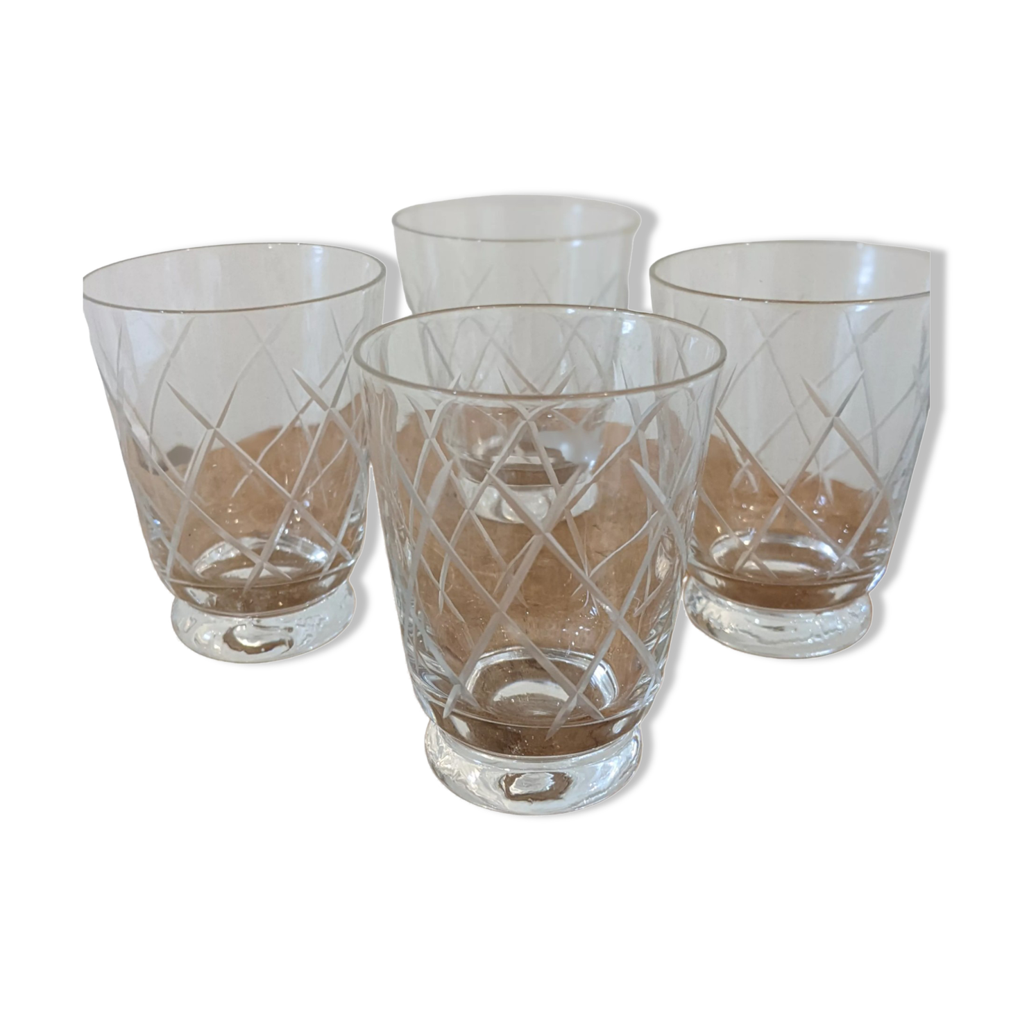Small cups chiseled in vintage antique crystal