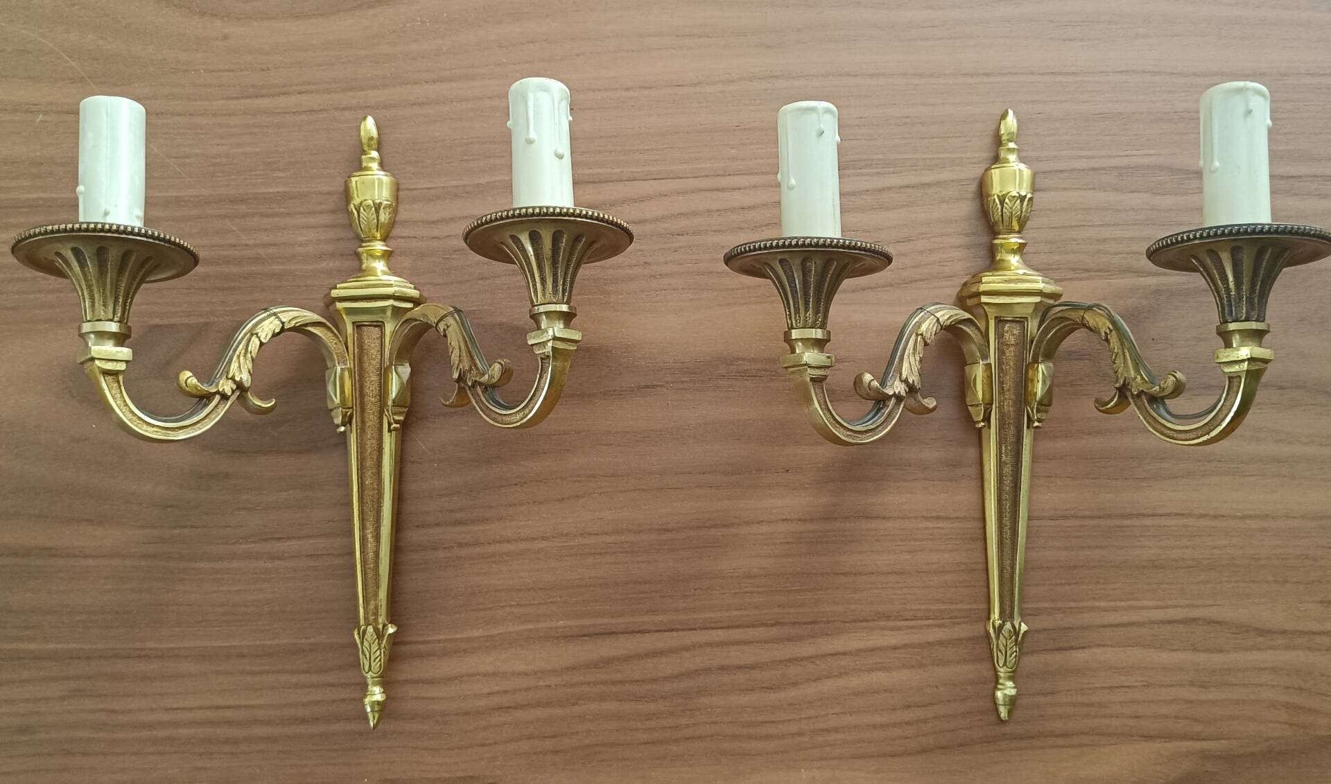 Pair of Louis XVI wall sconces in gilded bronze – Maison Lucien Gau