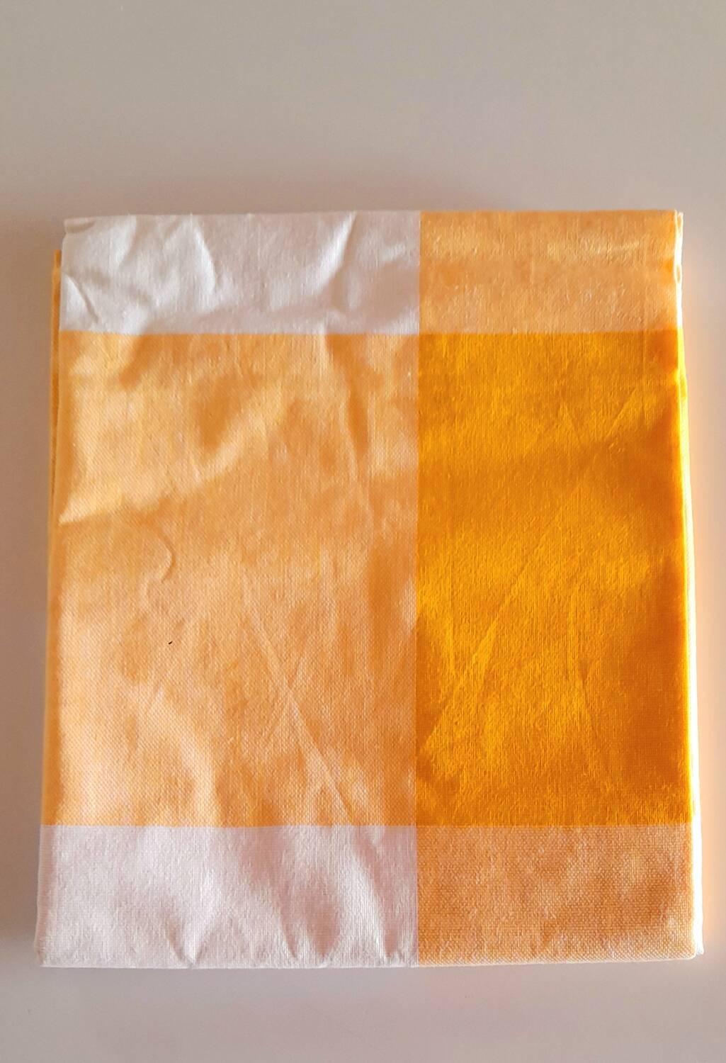 Rectangular checkered tablecloth 60s