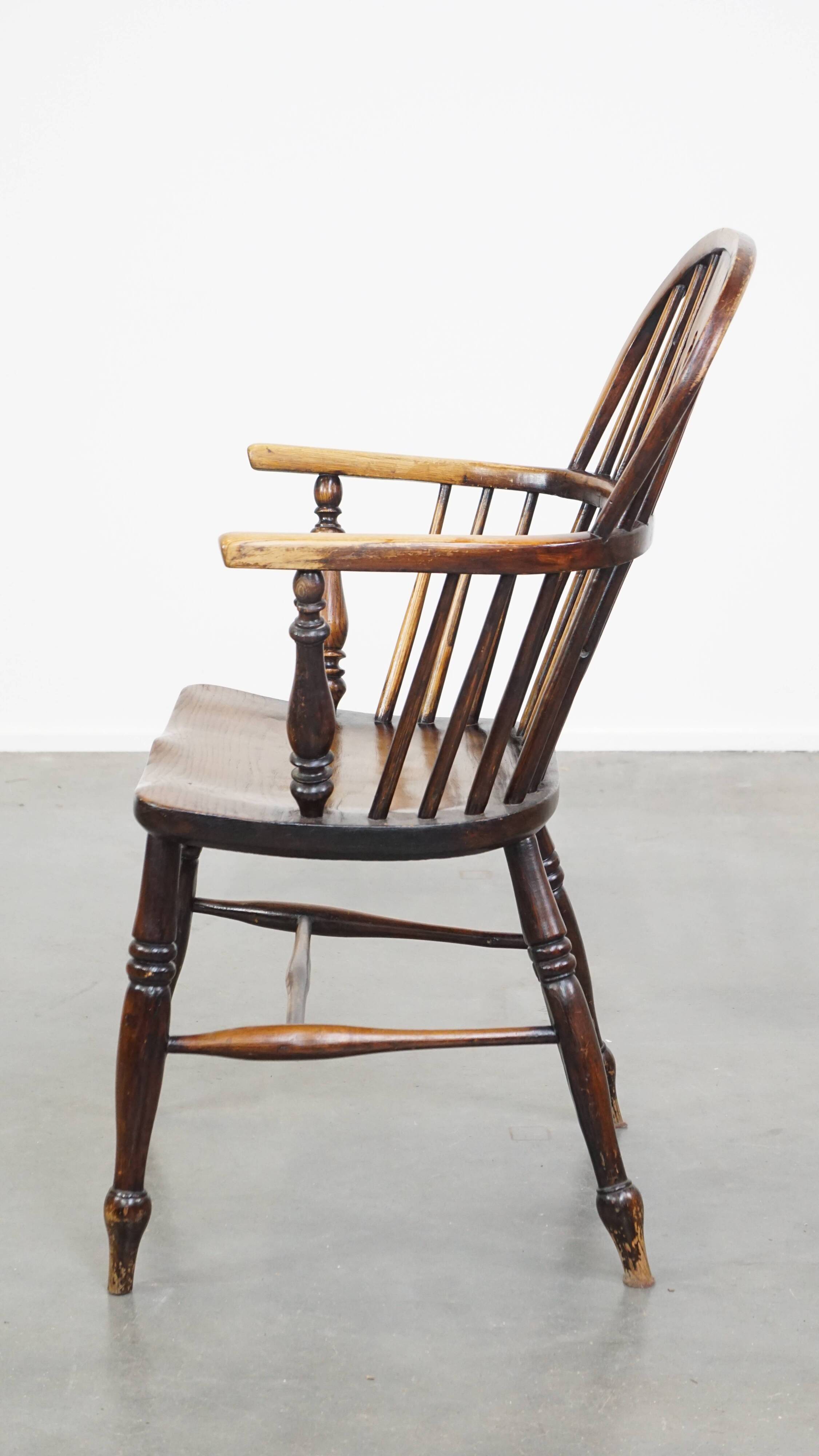 English wooden Windsor dining room/side chair
