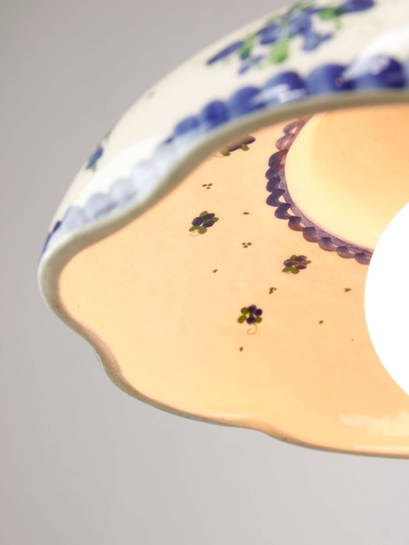 Lampe pendentive vintage en céramique et laiton faite à la main