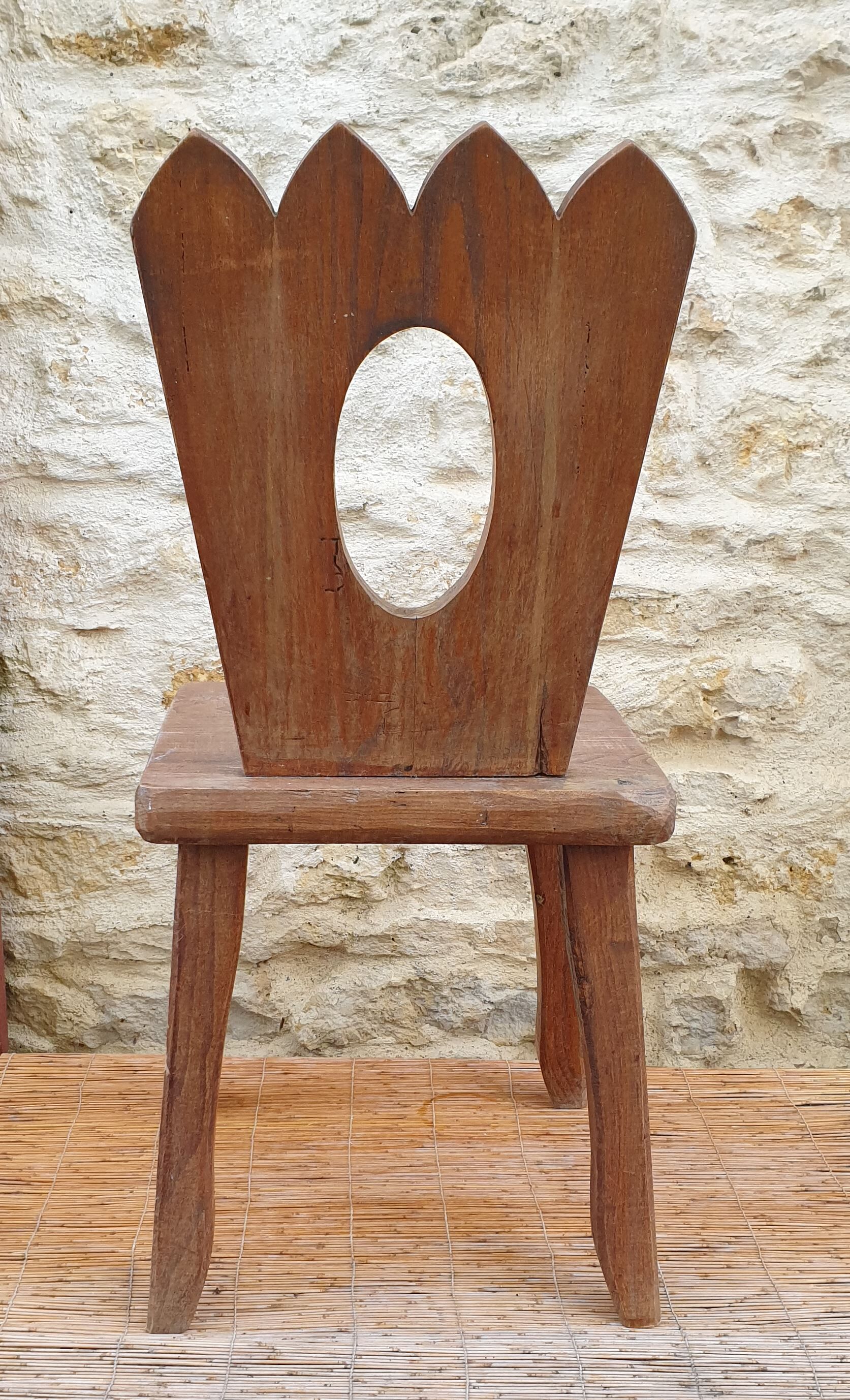 Regionalist chair