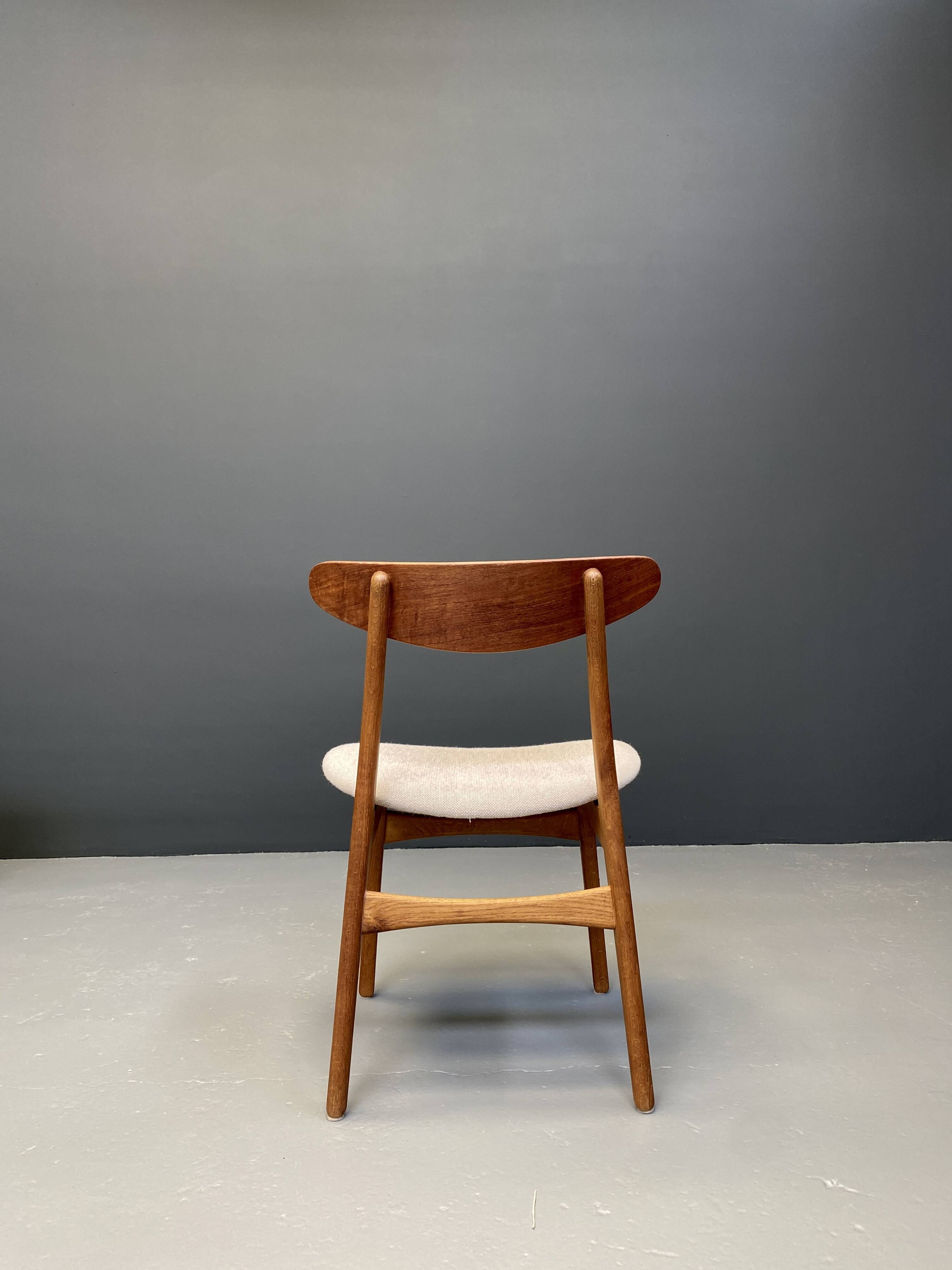 Chaises de salle à manger CH30 de Hans J. Wegner pour CARL HANSEN & SON