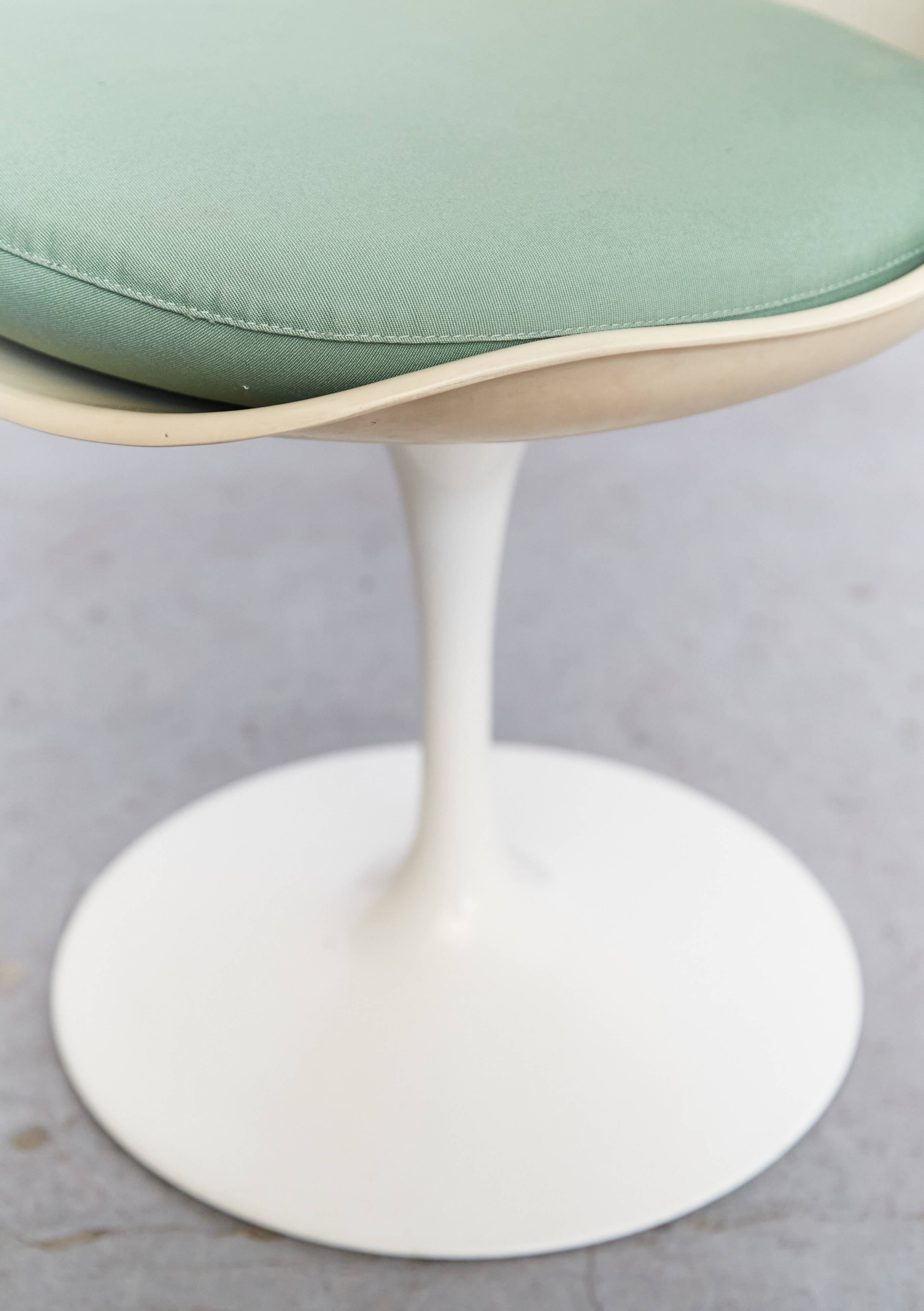 Eero Saarinen Tulip Chair for Knoll International