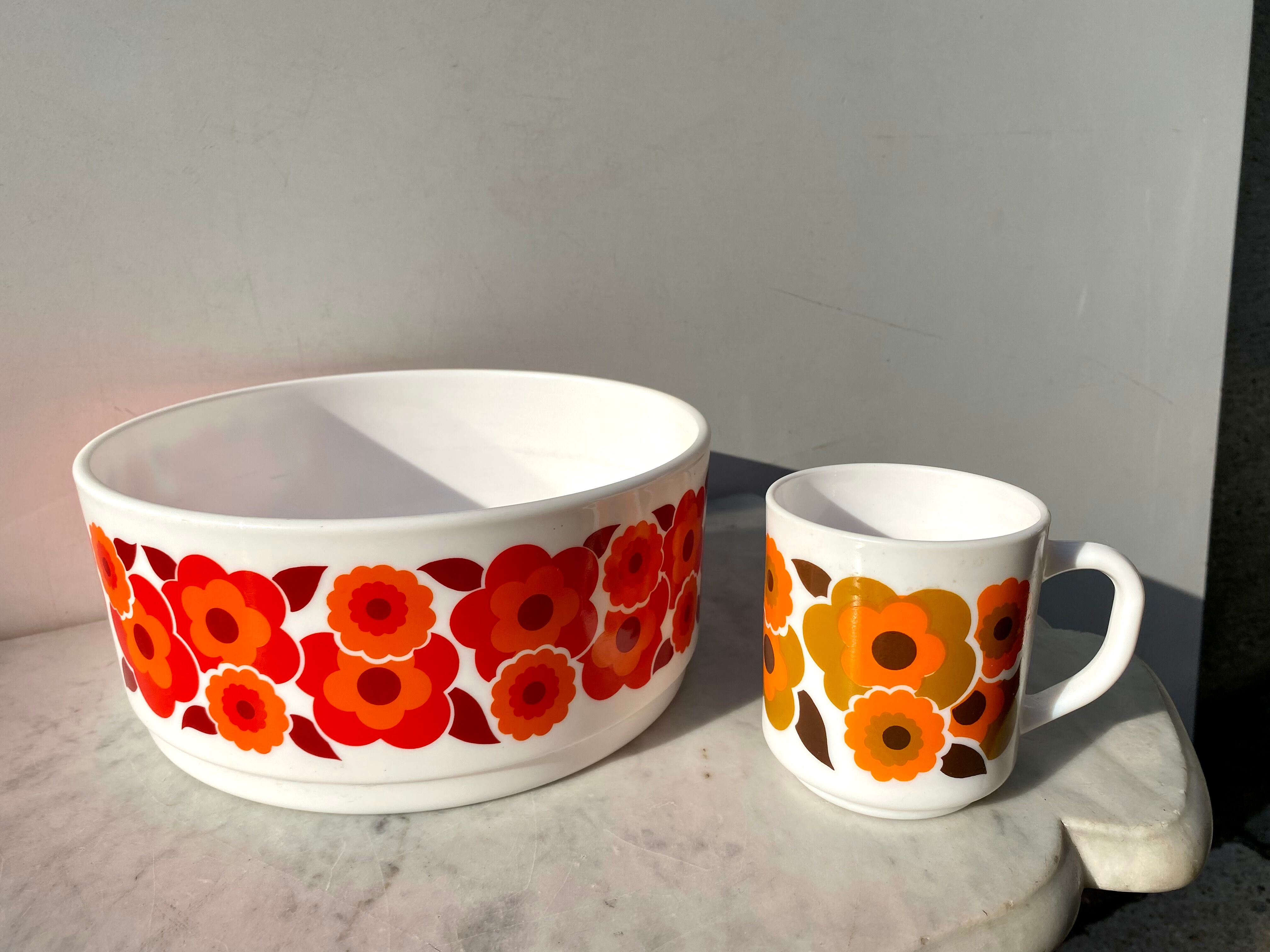 Rainbow bowl lotus orange and red vintage 70s tbe