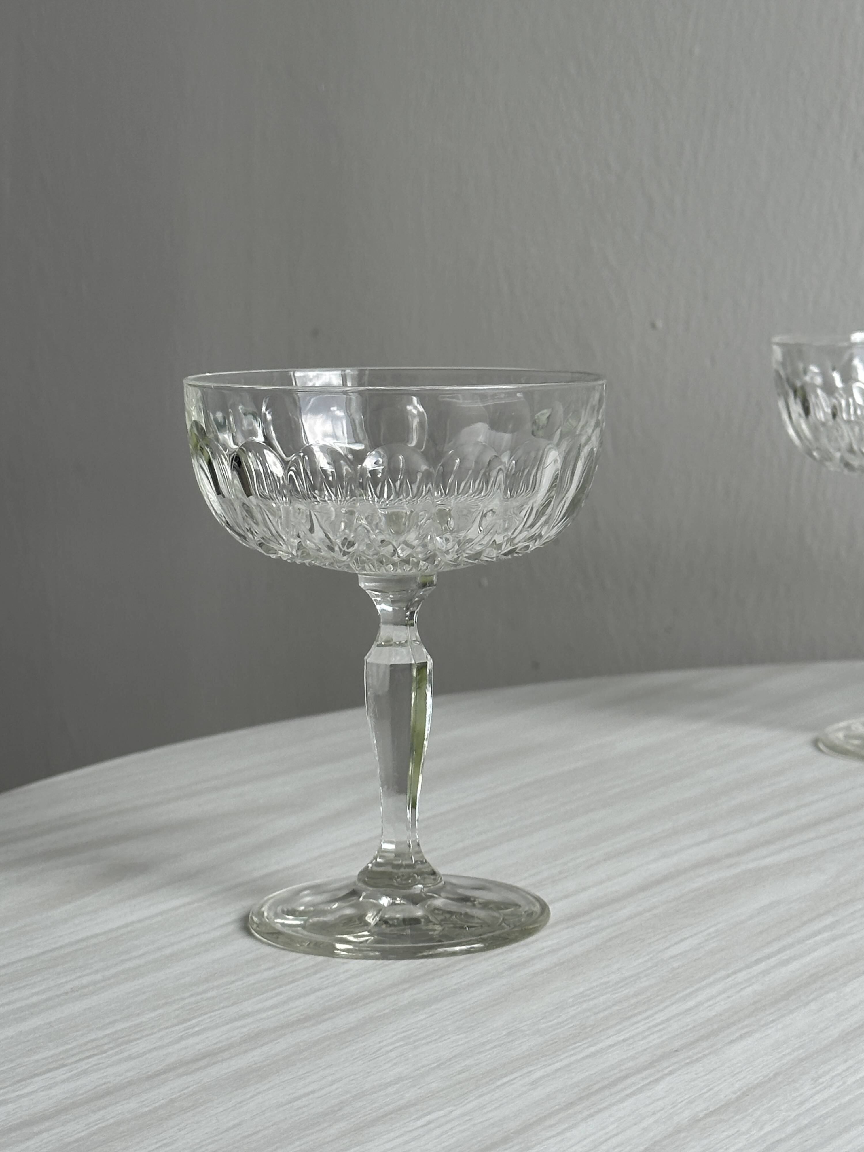 set of 3 chiseled glass glasses