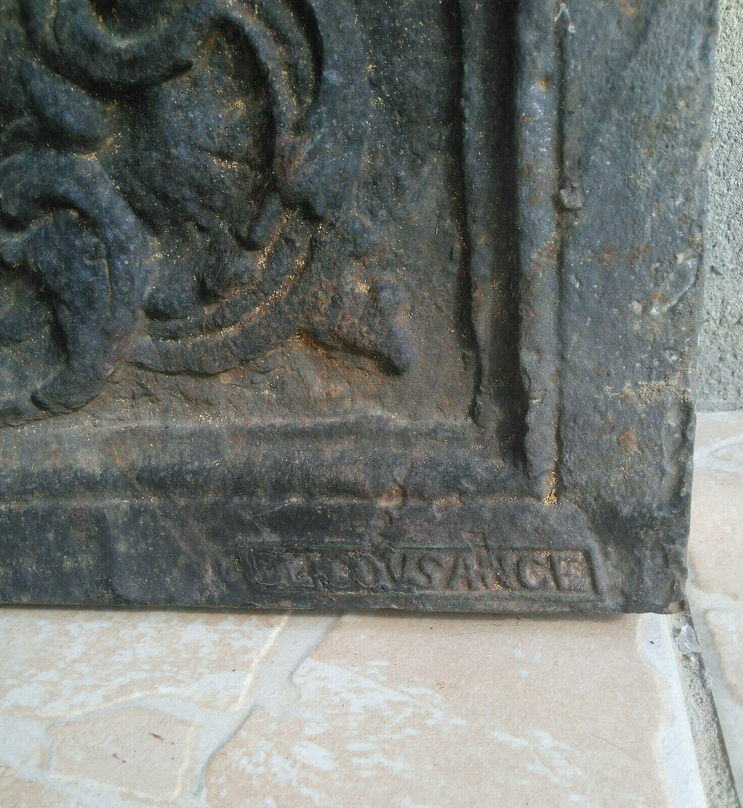 Cousance cast iron chimney plate