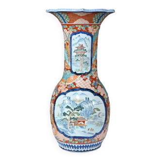 Vase Arita, ère Meiji, Japon, fin XIXème