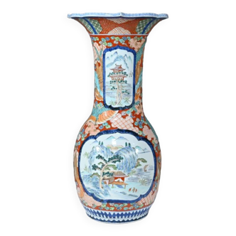Important Arita Vase, Meiji era, Japan – Late 19th century