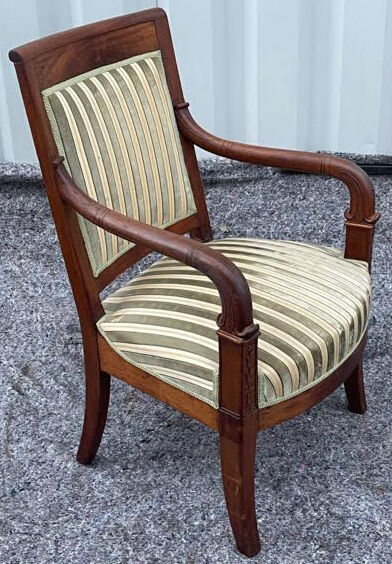 Fauteuil style Empire