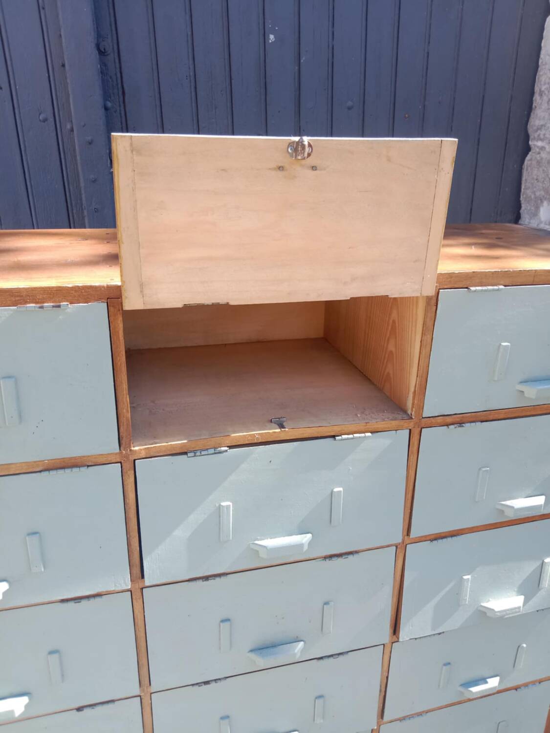 Workshop furniture lockers