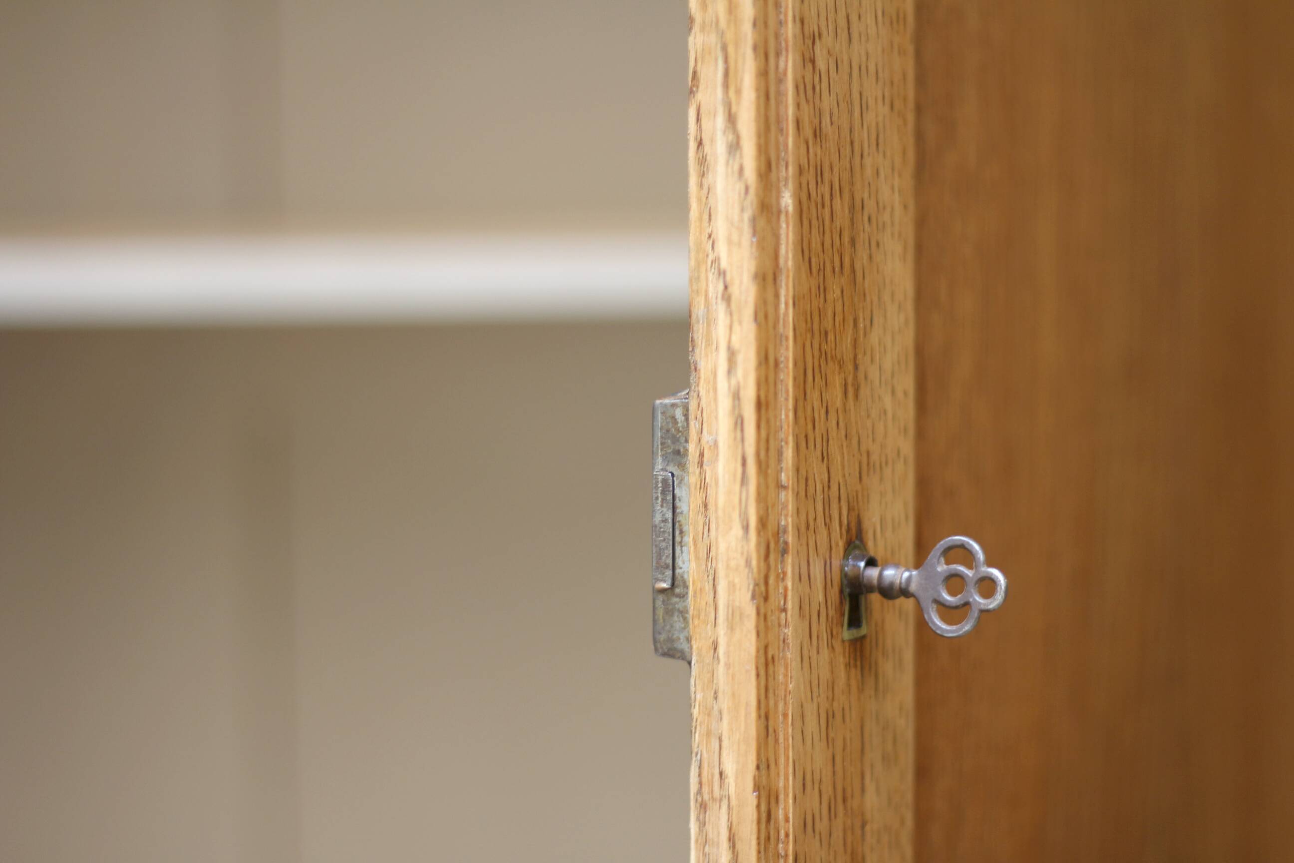 Armoire parisienne d'administration