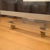 Table d'appoint mobile en lucite, 1970