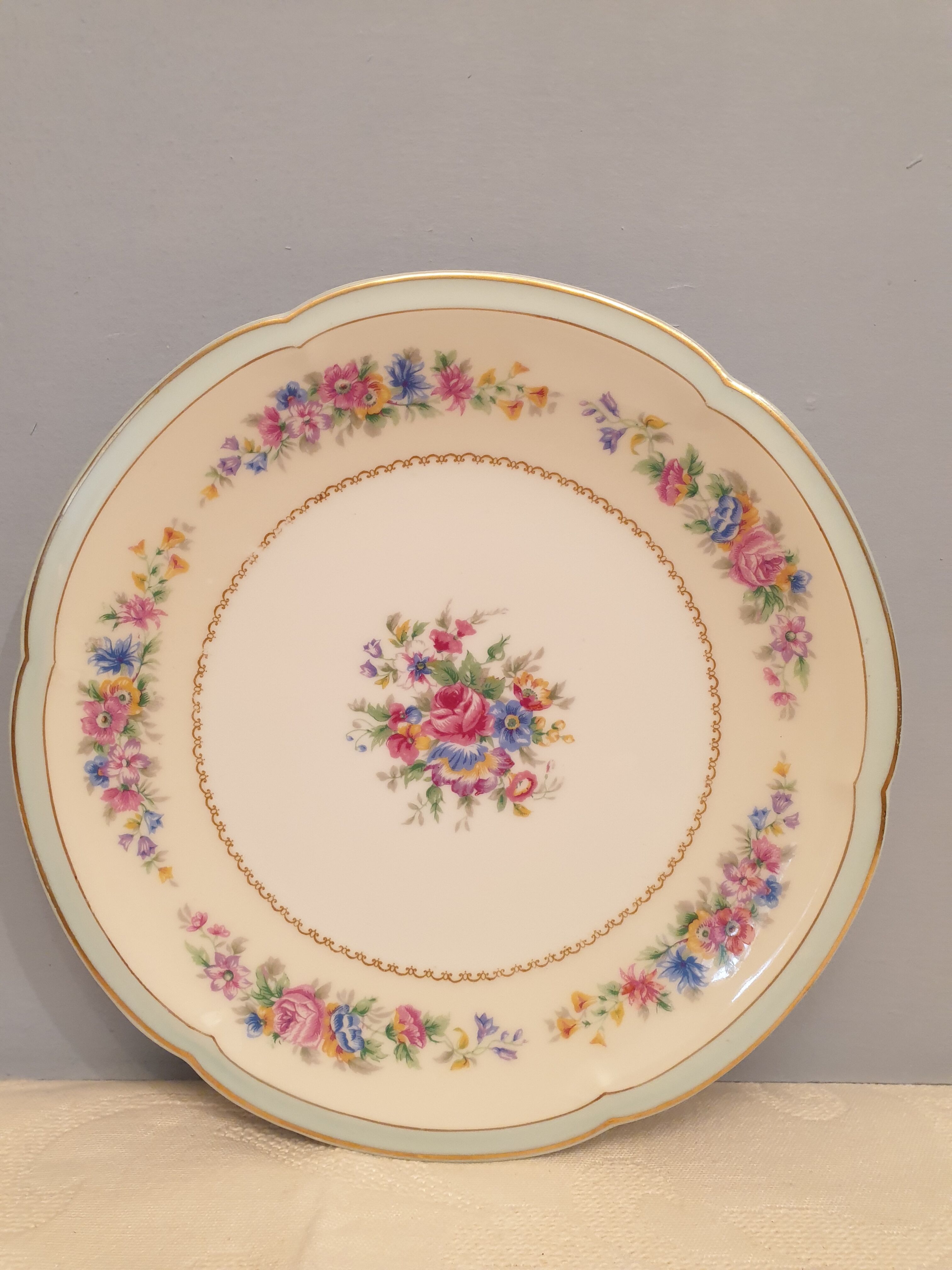 Suite of 4 flat plates Limoges