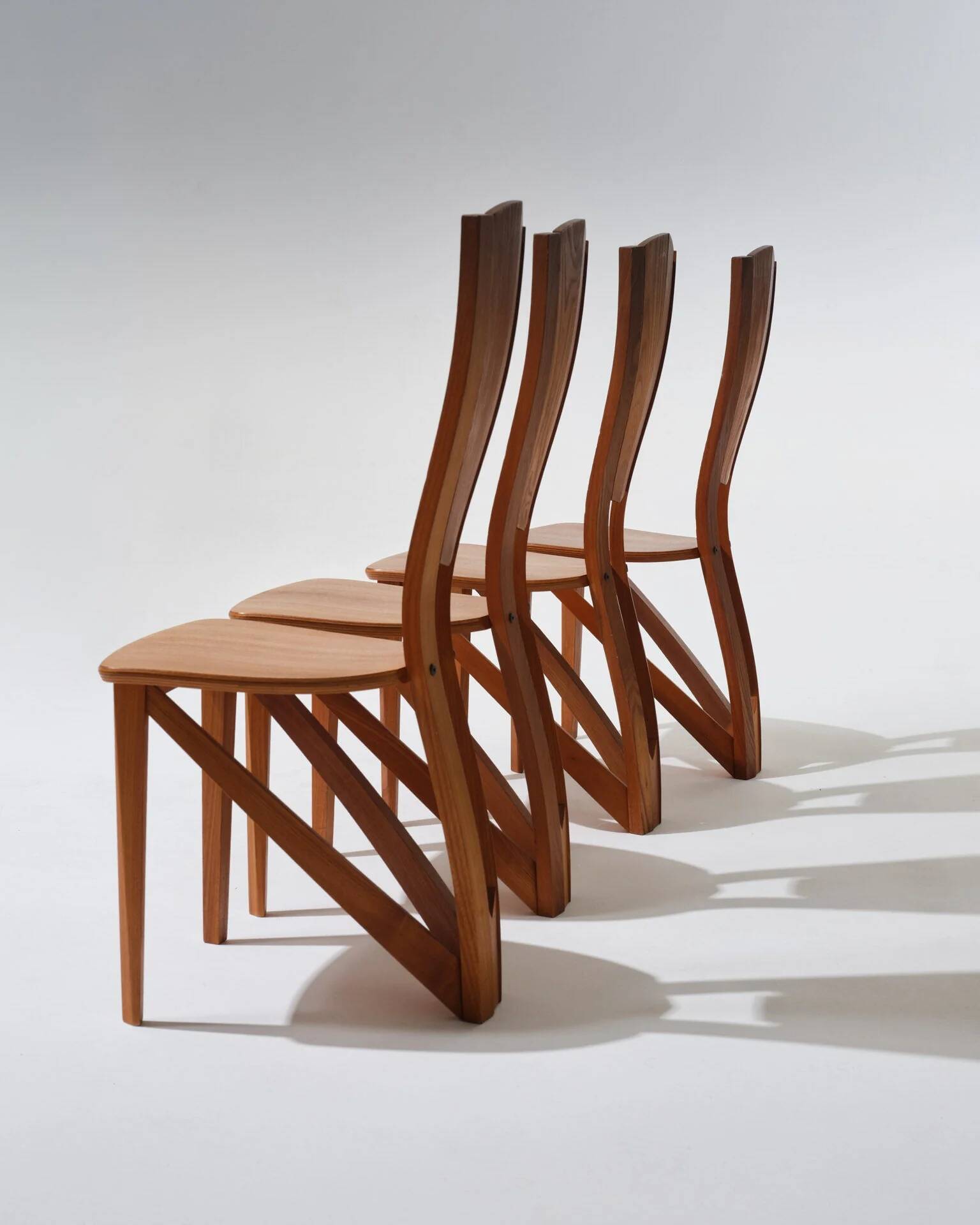 Set of 4 solid elm chairs, Maison Seltz, 1980s