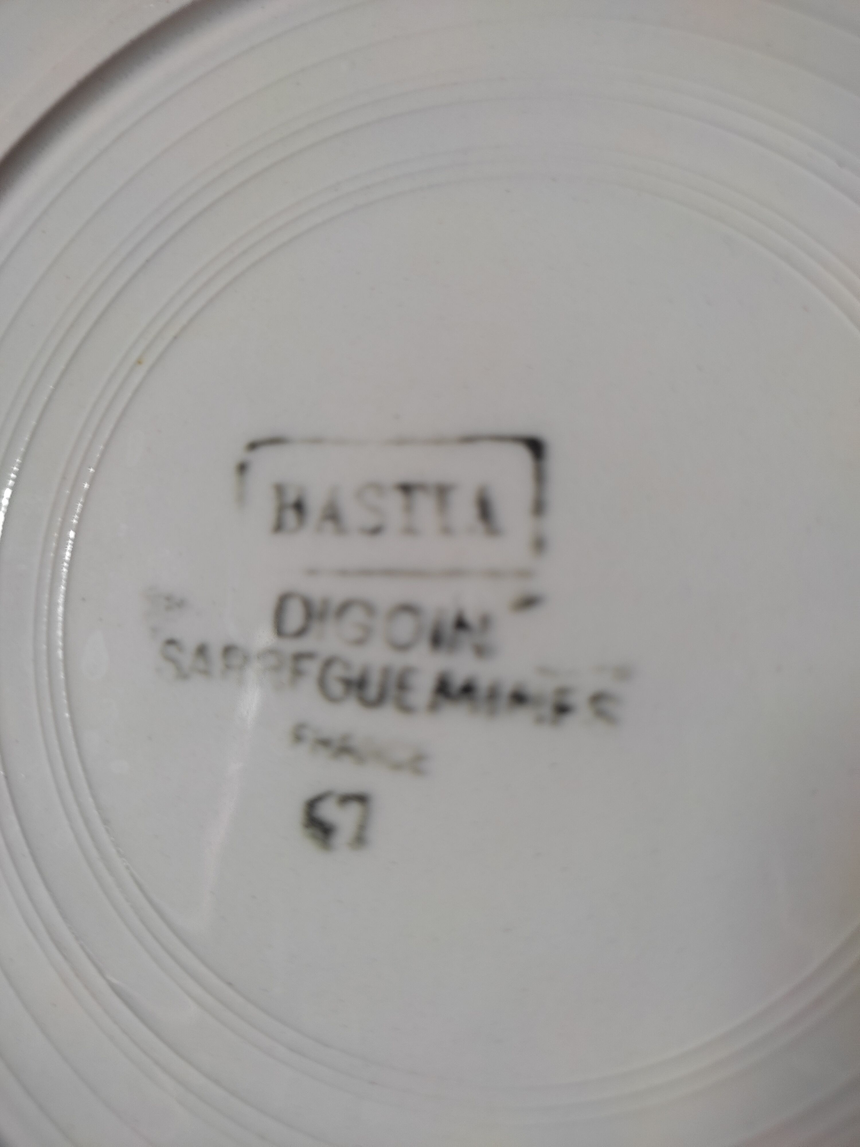 6 mismatched dessert plates in Digoin earthenware