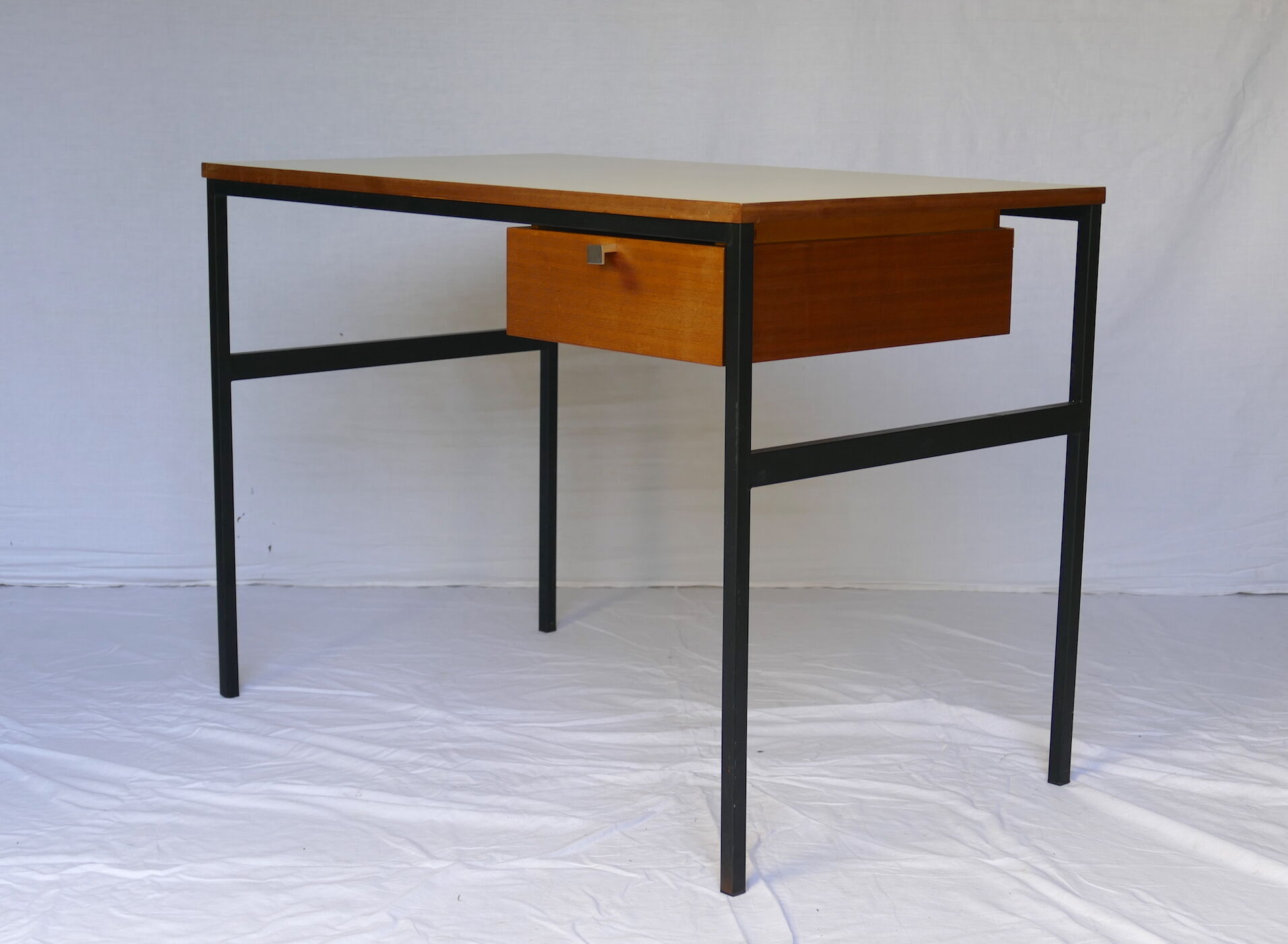 Office Pierre Paulin model "Small office", edition Thonet circa 1960