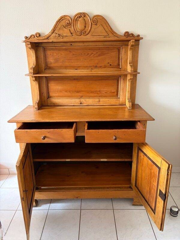 Buffet +/- light wood sideboard