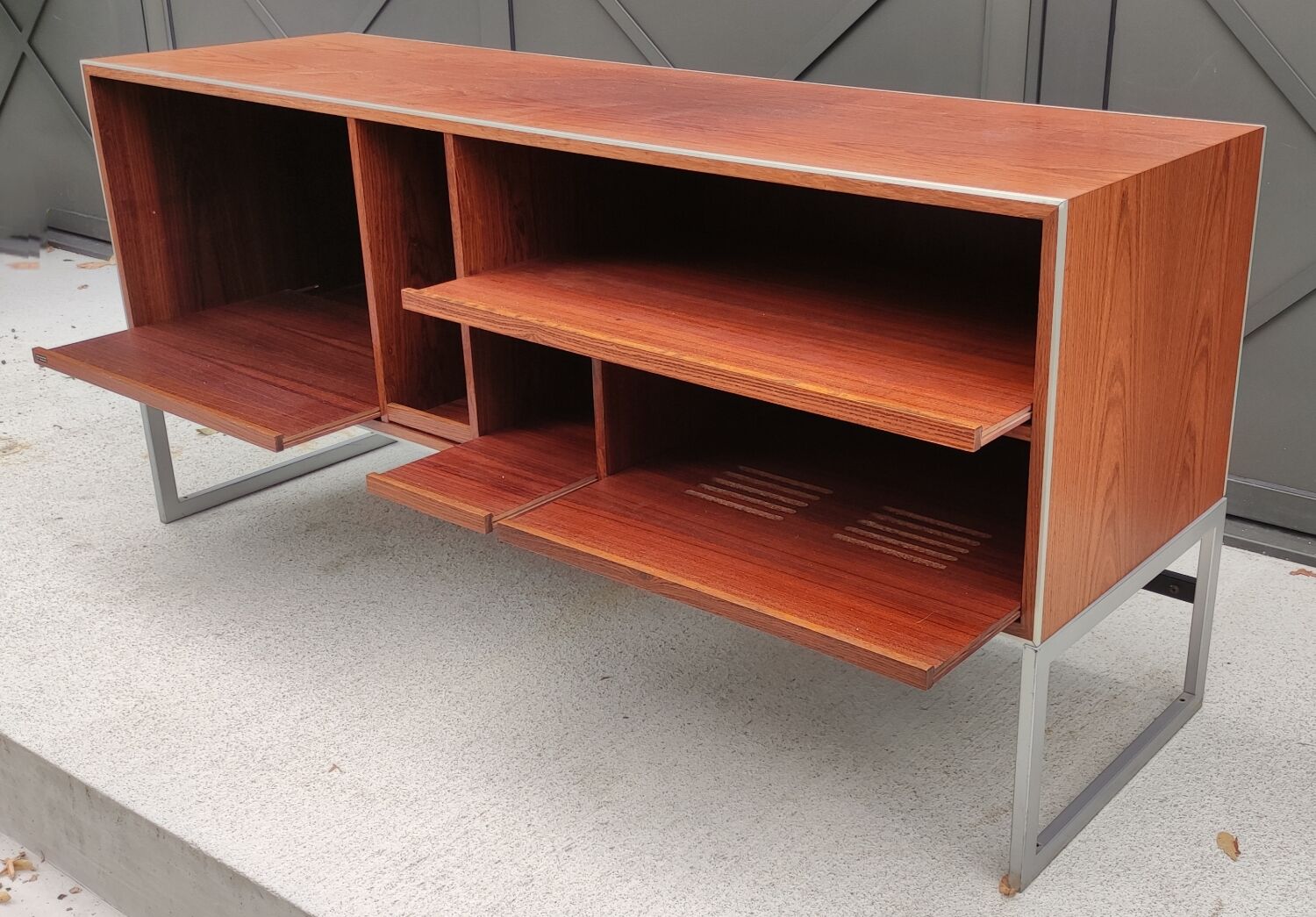 Scandinavian design hifi furniture Jacob Jensen