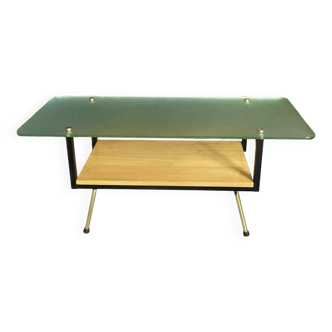 Coffee table with frosted glass top