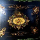 Large Napoleon III tray in black metal painted with floral decoration. 72x57 cm Good condition B795