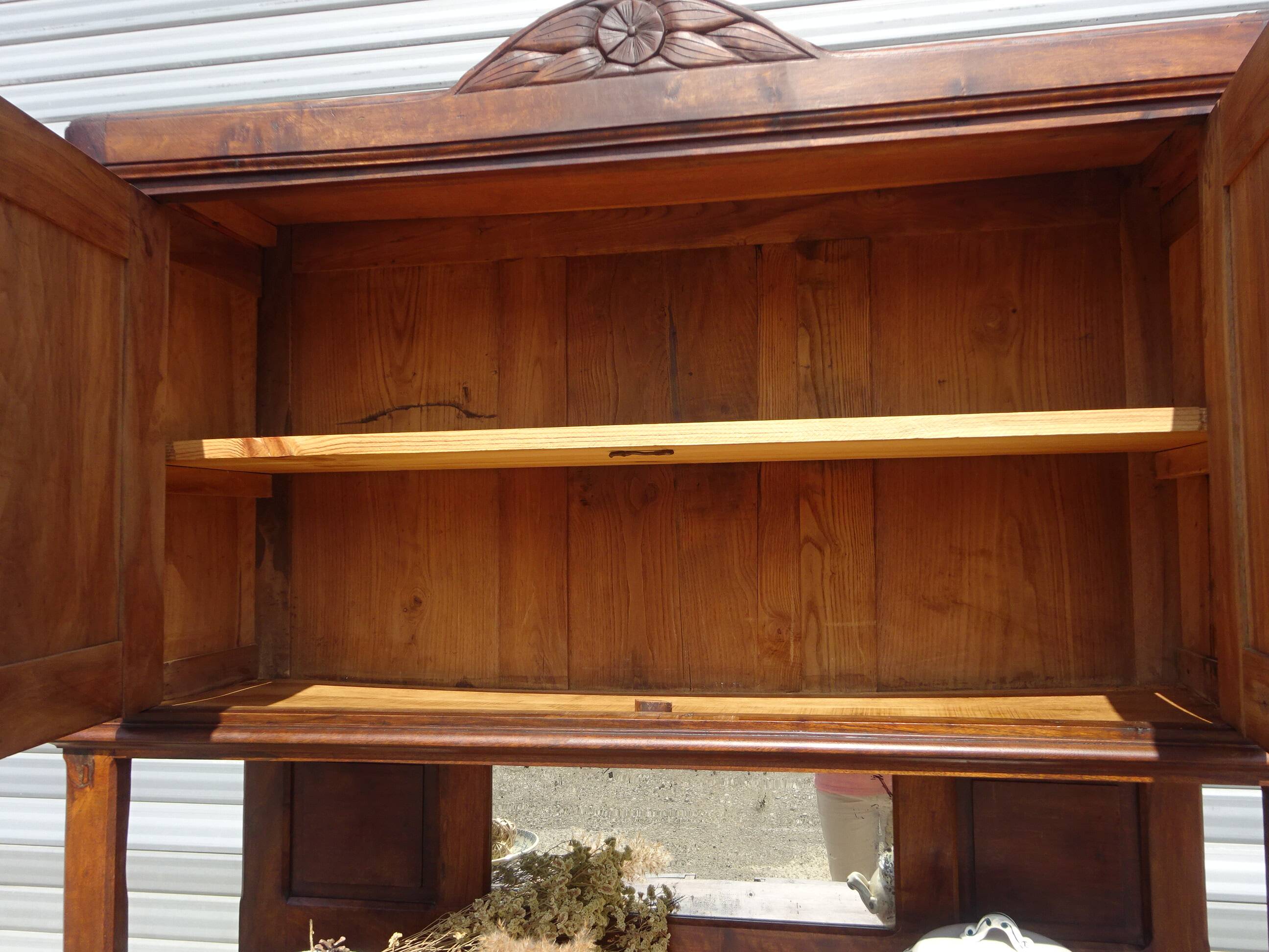 Buffet de cuisine, vaisselier ancien en noyer