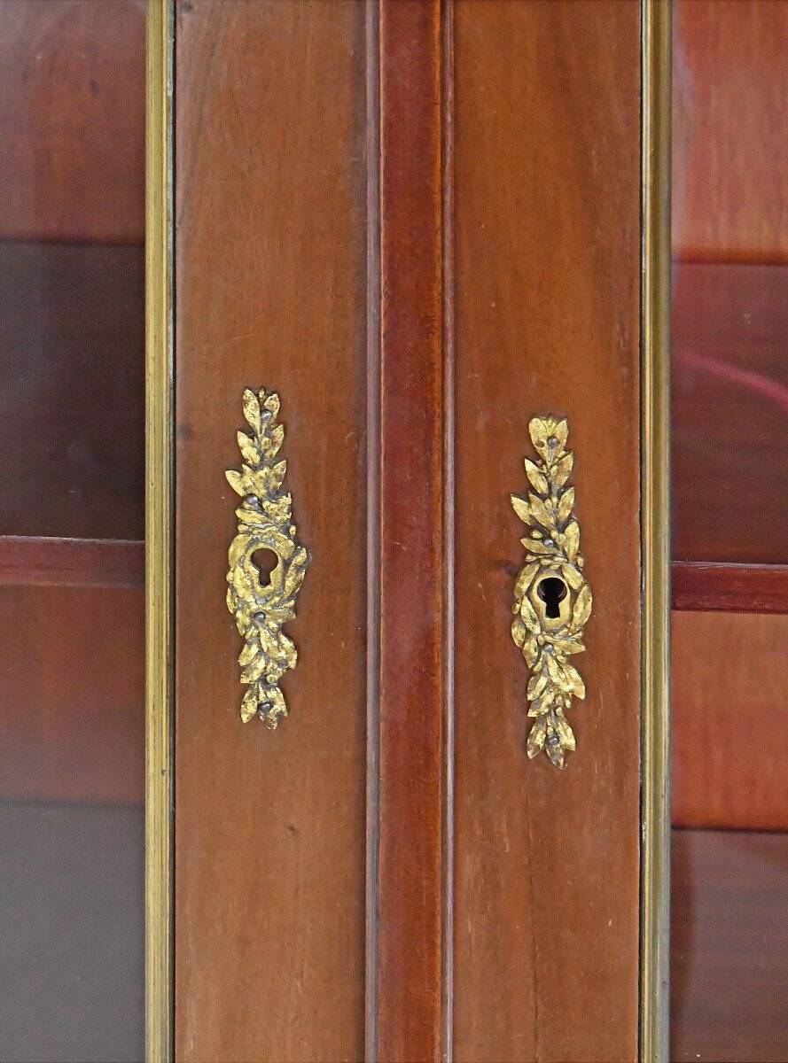 Bibliothèque de style Louis XVI