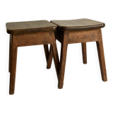 Paire d'anciens tabourets en bois