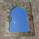 Miroir oriental en laiton repoussé, 23x31cm