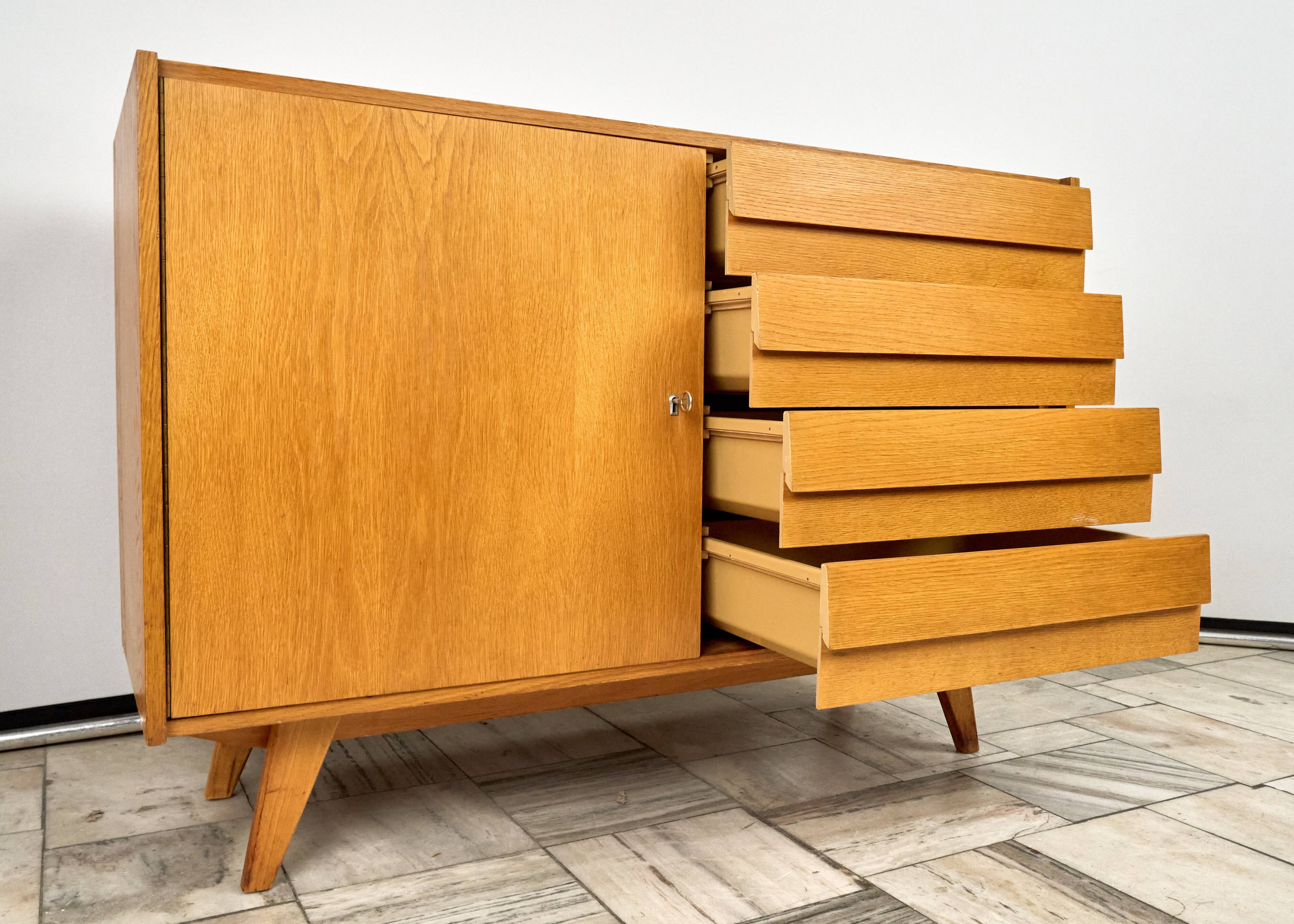 Vintage Sideboard U-458 by Jiří Jiroutek for Interiér Praha, 1960s