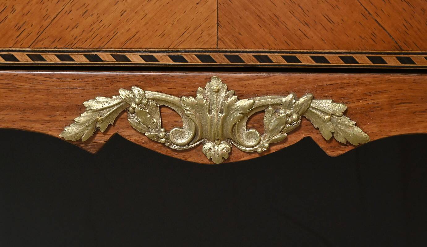 Petite Commode en Acajou, style Transition Louis XV / Louis XVI – Début XXe