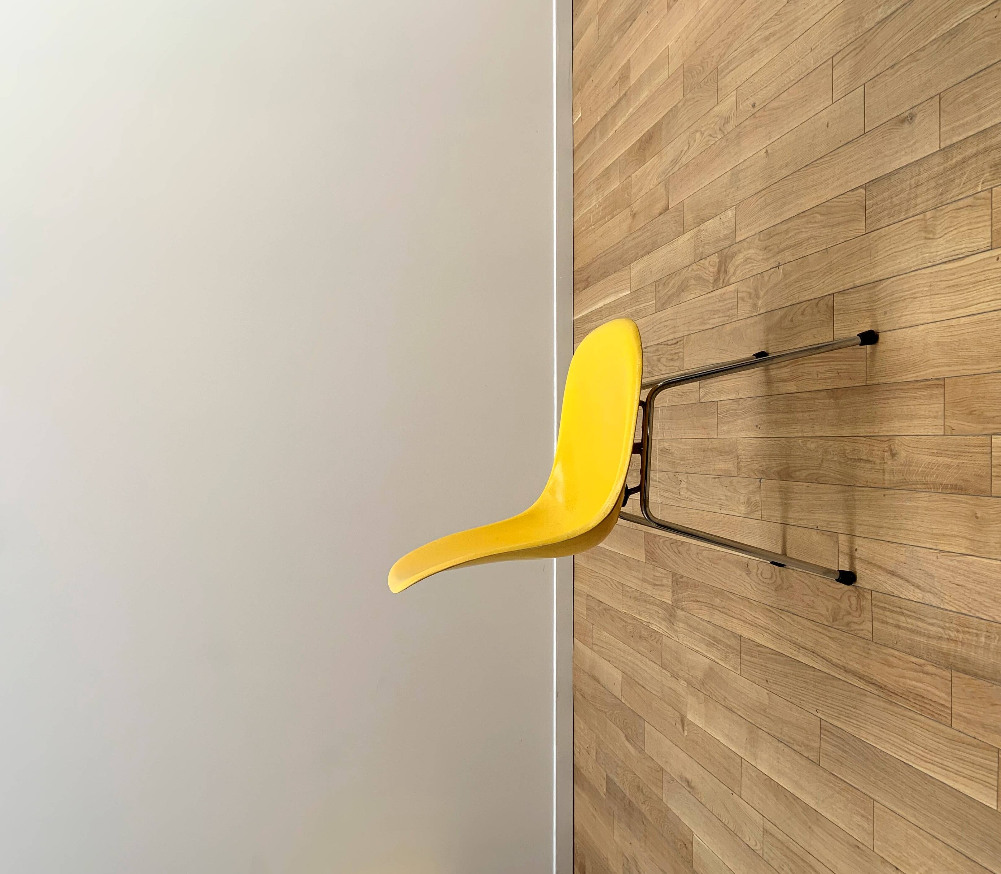 DSX chair by Herman Miller, Mobilier International