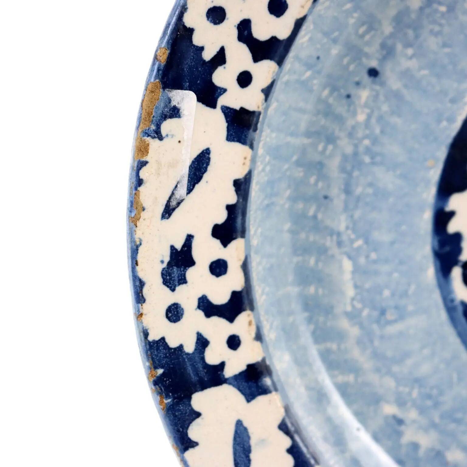 Assiette ancienne en majolique décorée, Italie, XVIIIe siècle