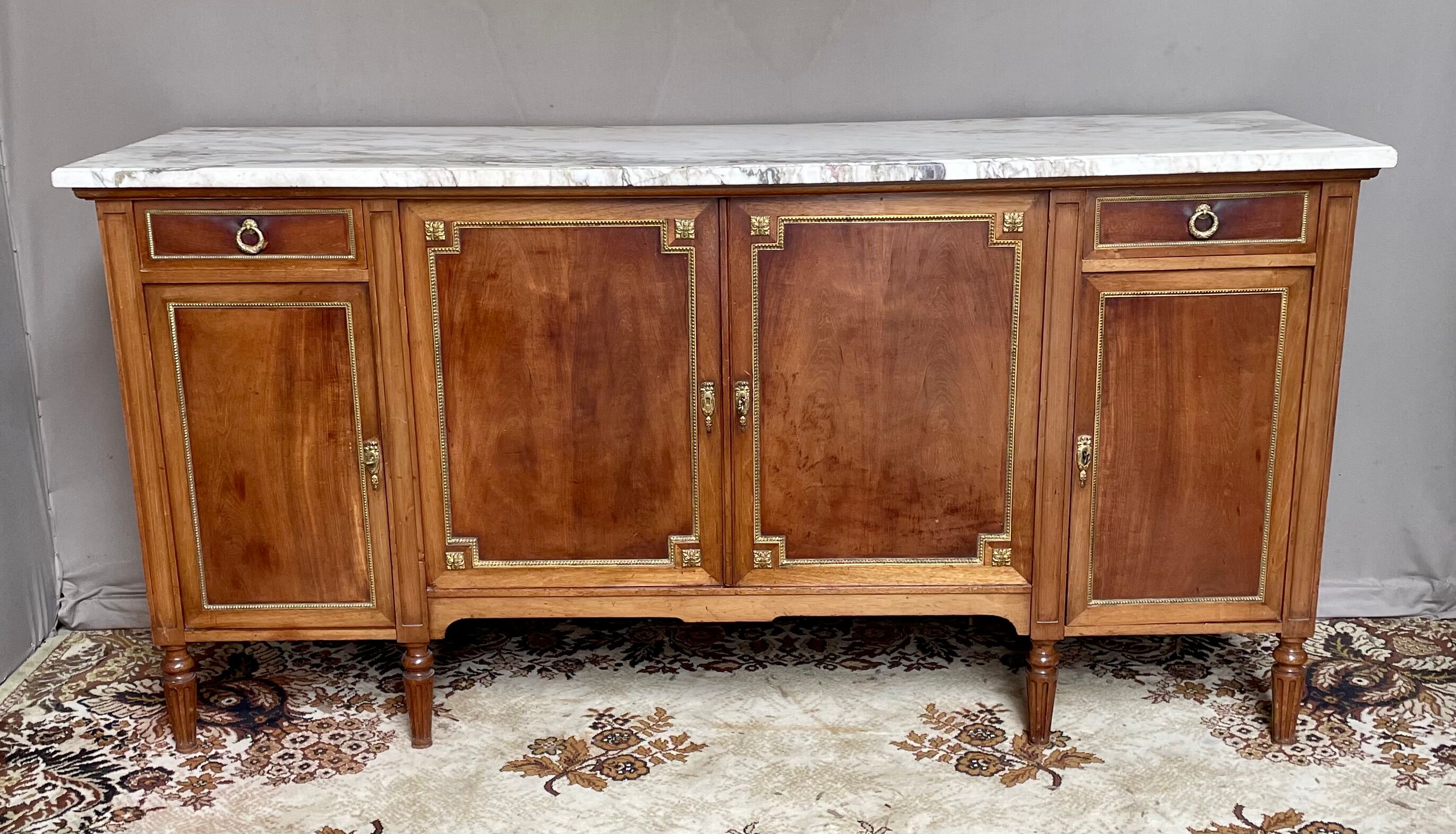 Enfilade de style Louis XVI