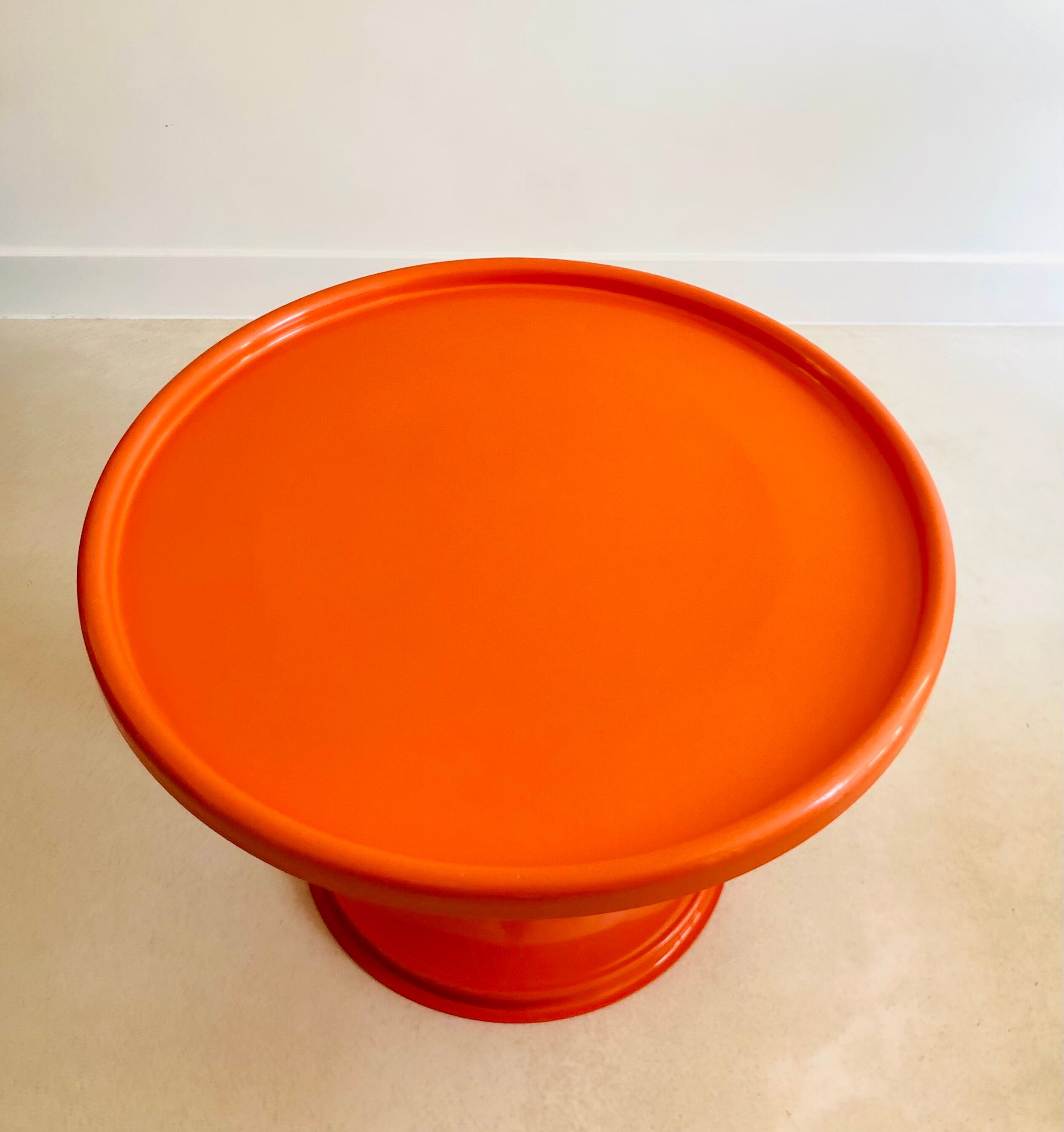 Orange round coffee table, Italy 60s