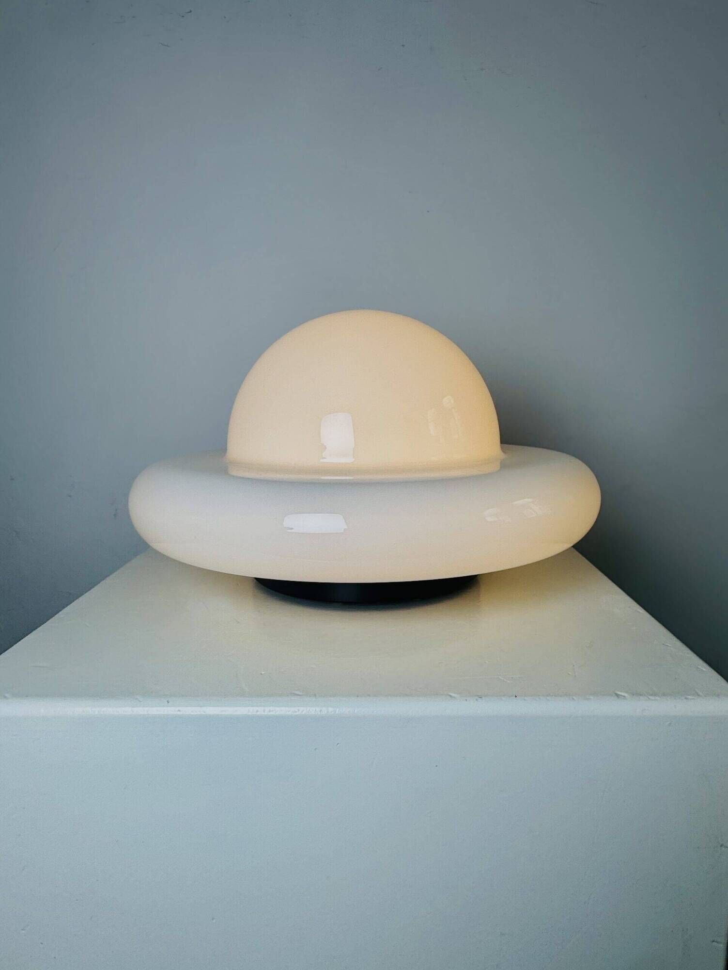 Sculptural Ufo Space Age Table Lamp In Opal Glass, Italy, 1970S