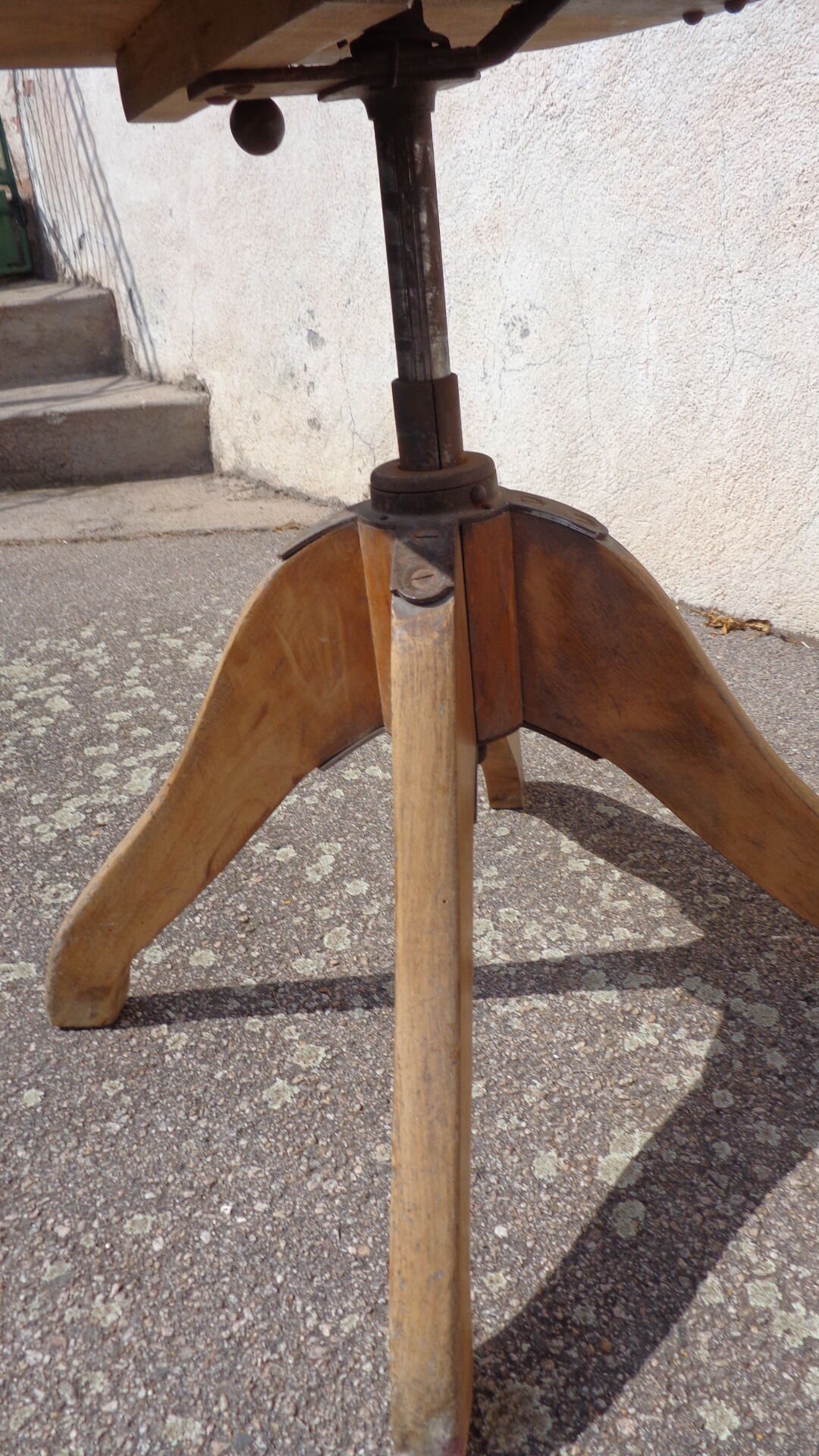 Wooden revolving chair