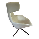 Moroso lounge chair “Take a Line” – Alfredo Häberli (Italy)