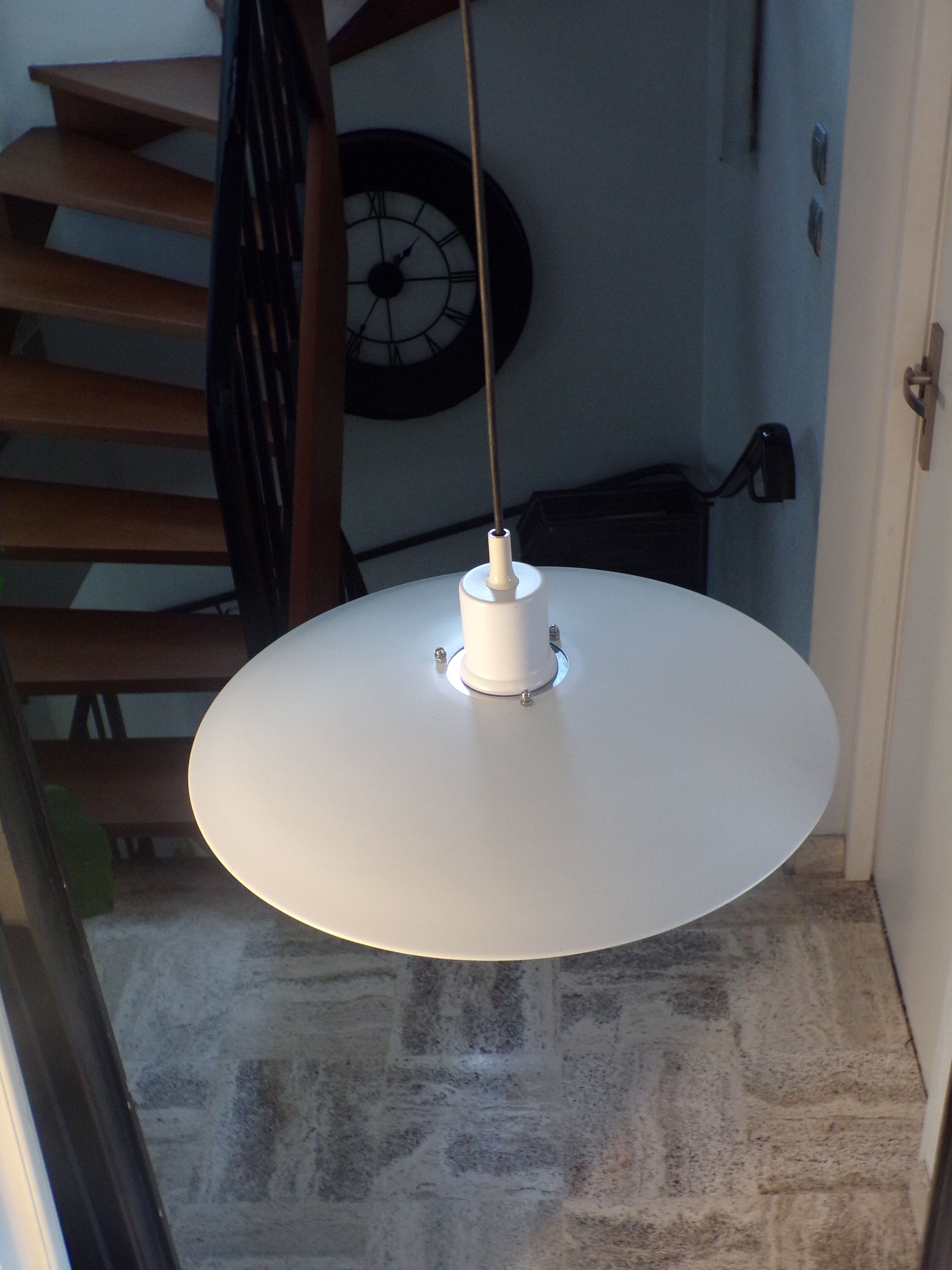 Swedish hanging in sheet metal