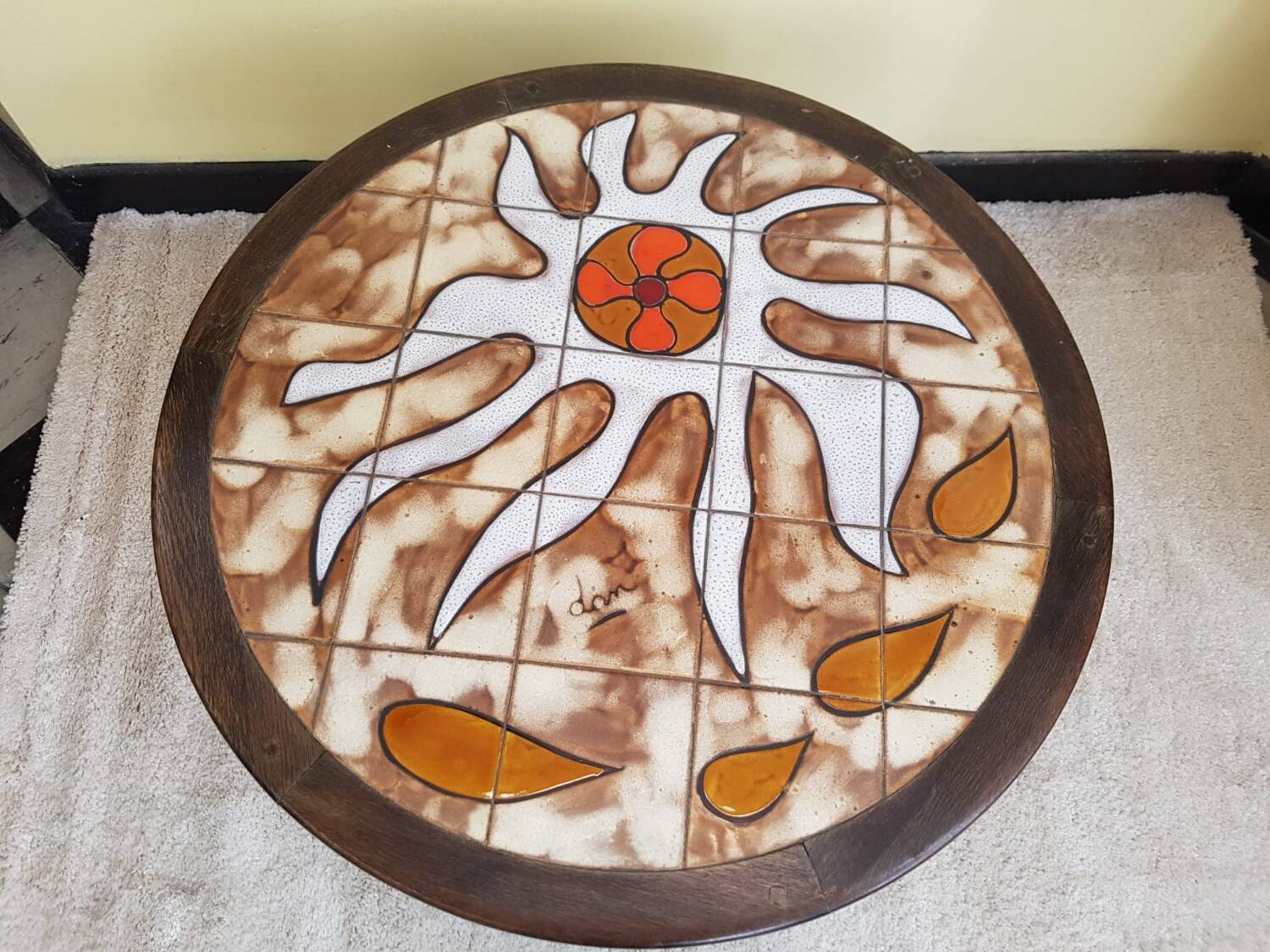 Ceramic coffee table by Dan