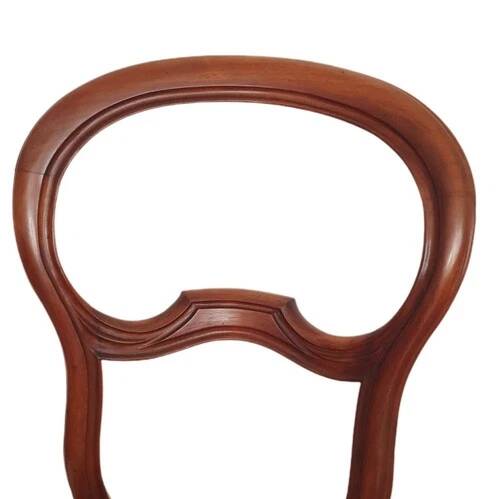 Louis Philippe chair in mahogany with upholstered embroidered seat