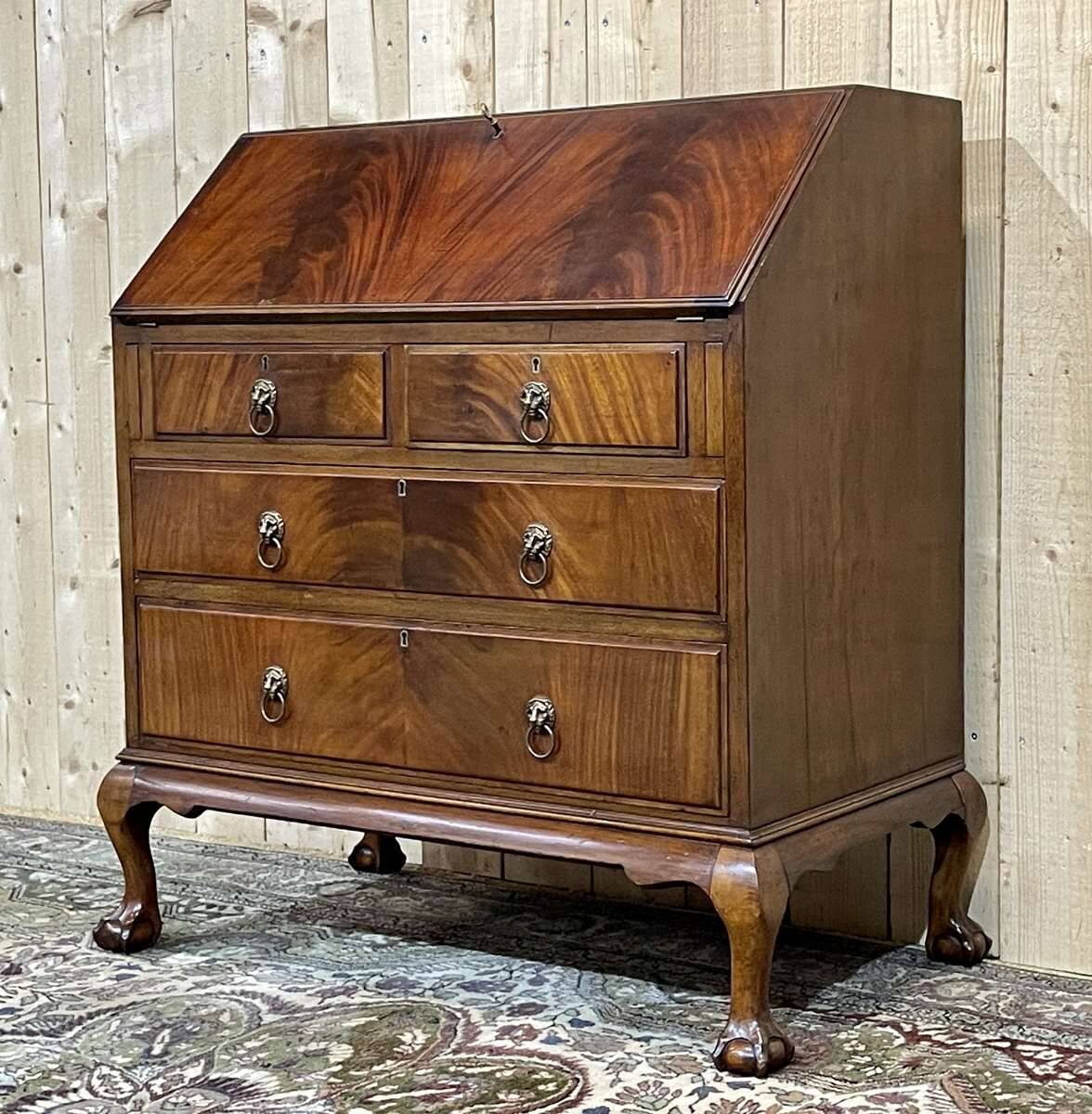 1930s mahogany donkey desk in English.