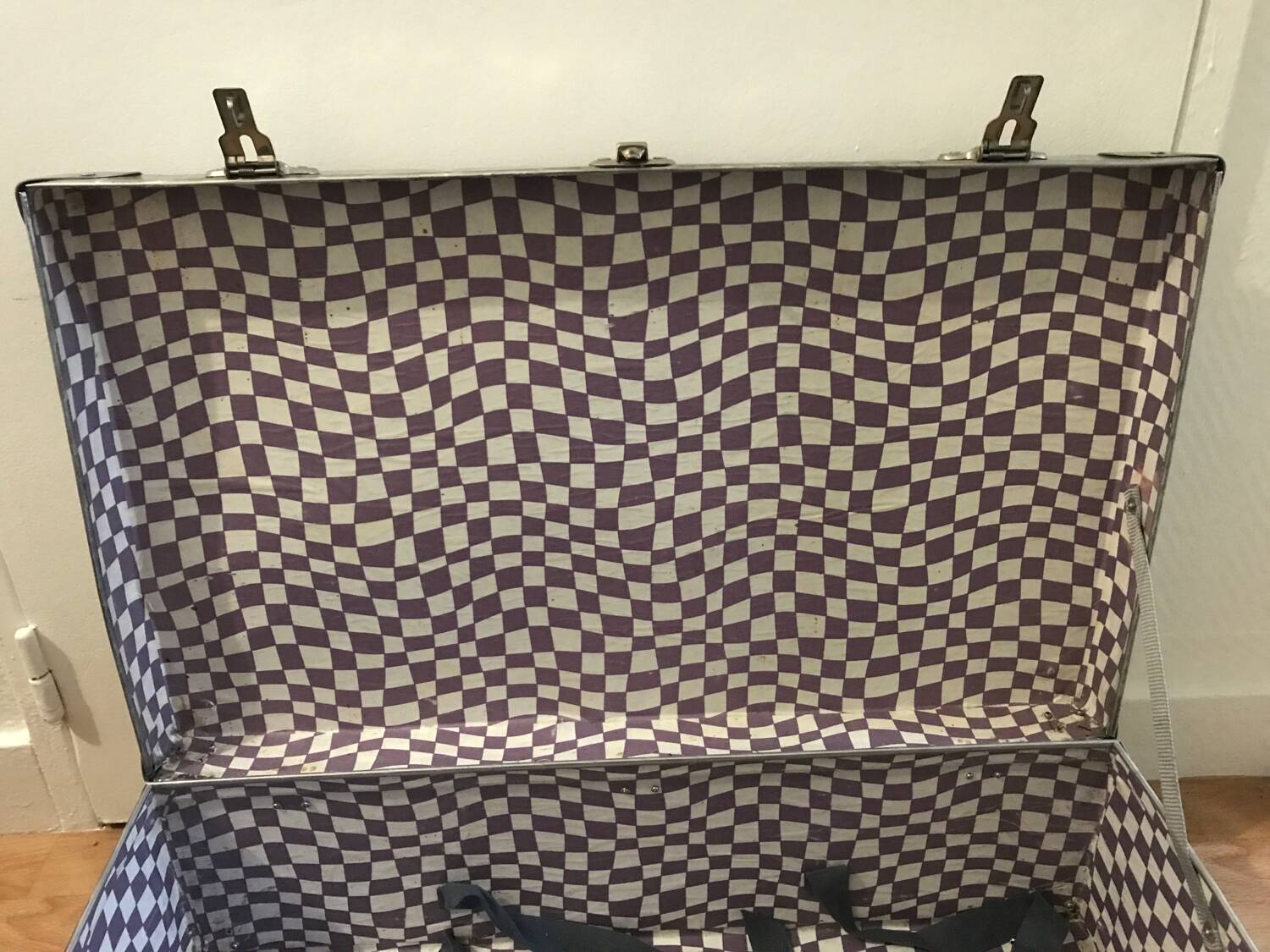 Corked ALUMINUM suitcase