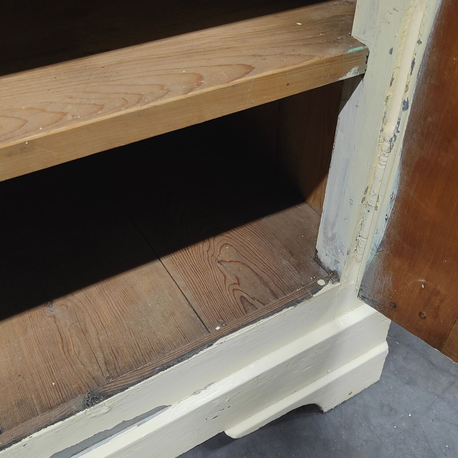 Old school library, white patinated two-body dresser, year 1888